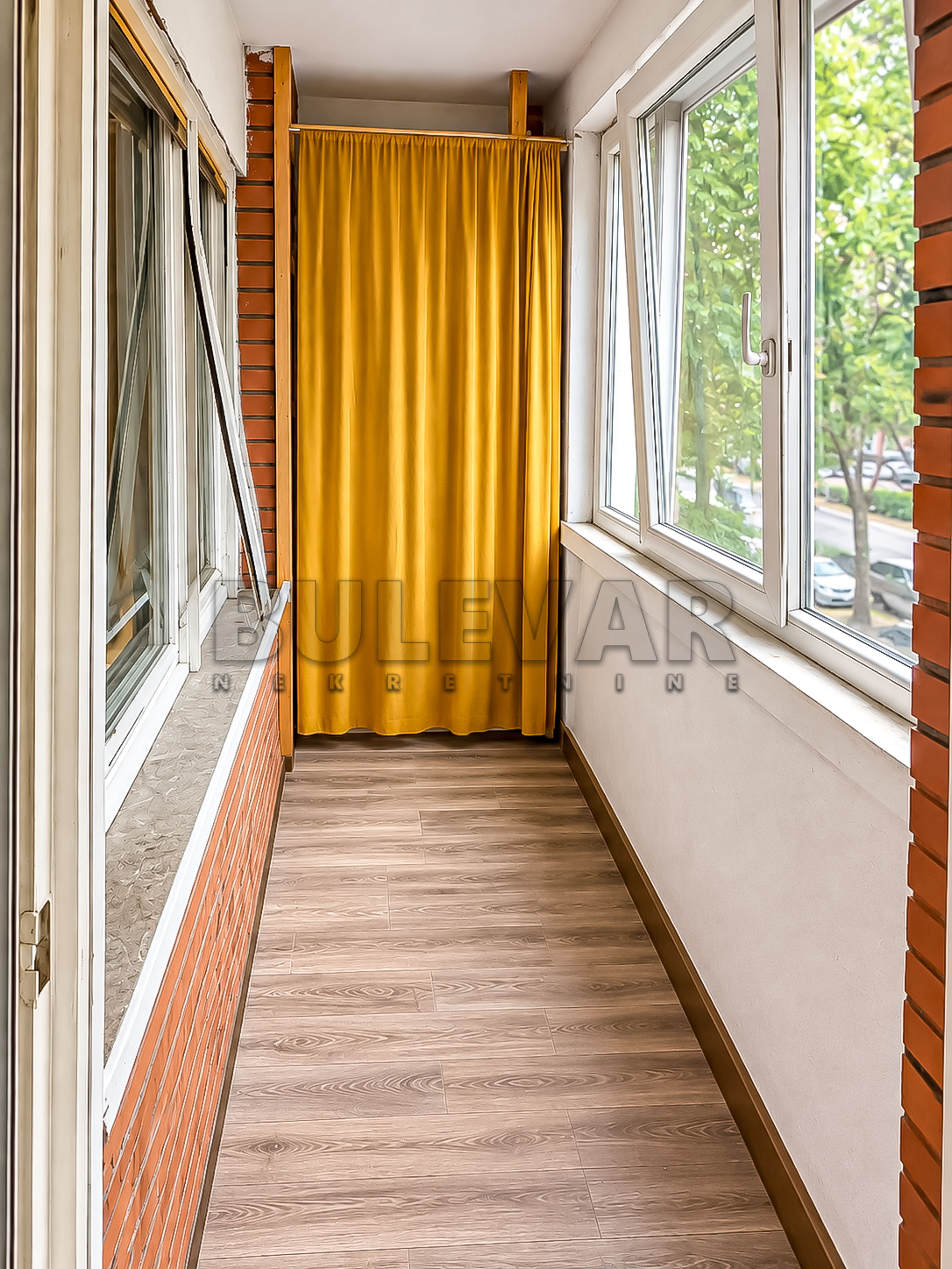 Trosoban stan Bulevar Nemanjića Zona 3 72m², 2 sprat — slika 22