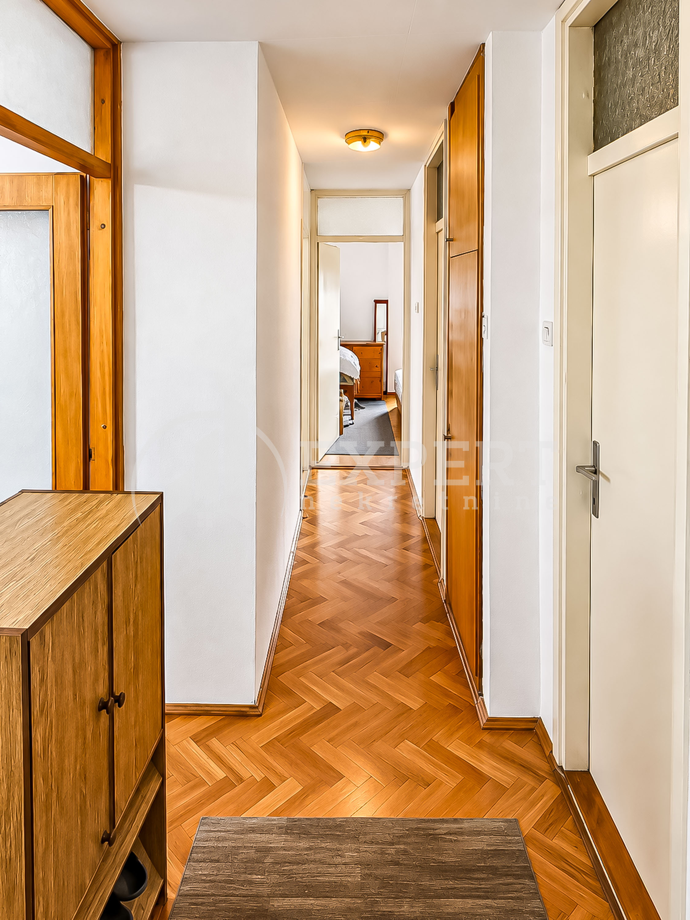 Trosoban stan Bulevar Nemanjića Zona 3 72m², 2 sprat — slika 27