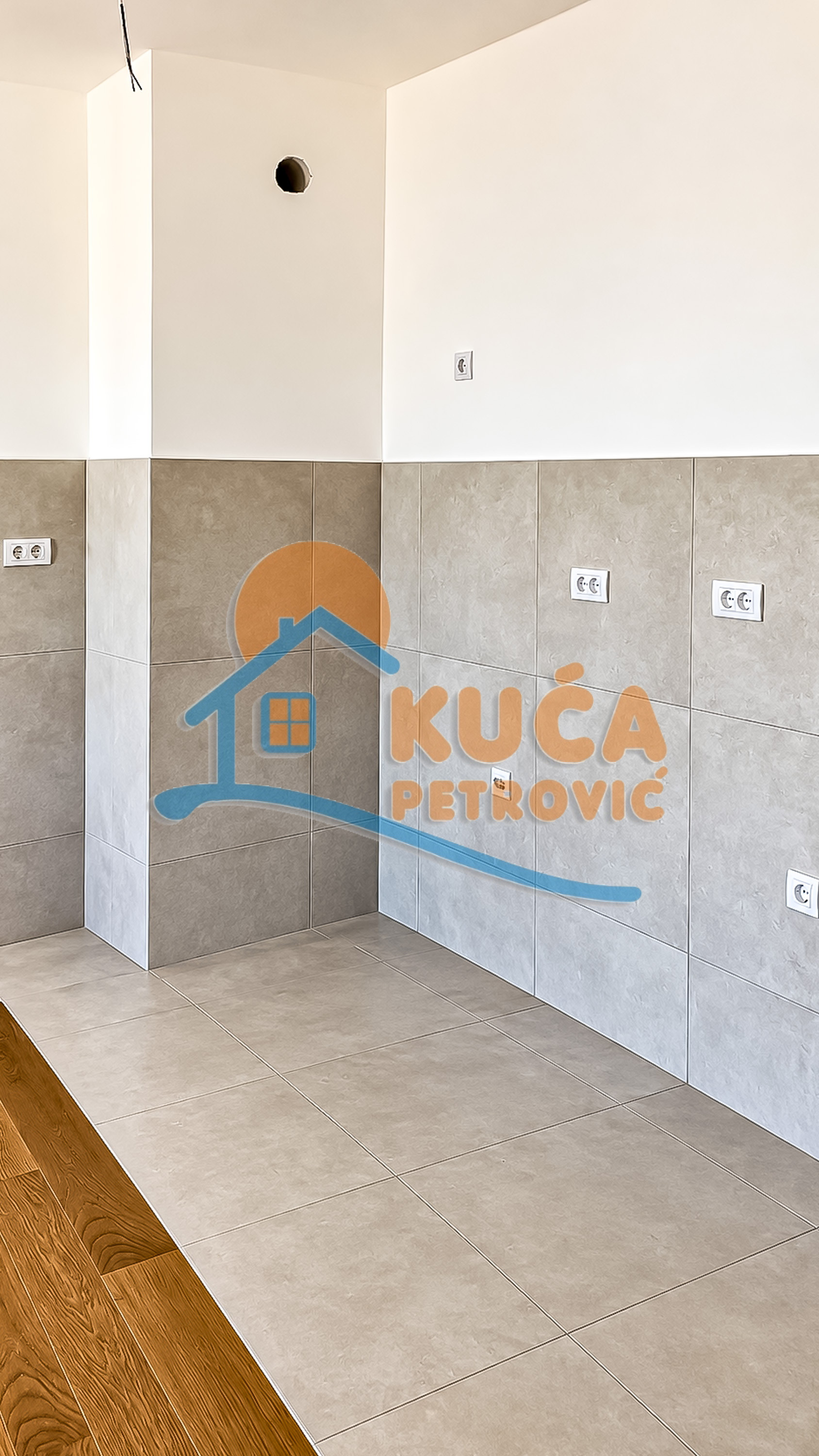 Trosoban stan Bulevar Nemanjića 81m², 5 sprat — slika 9