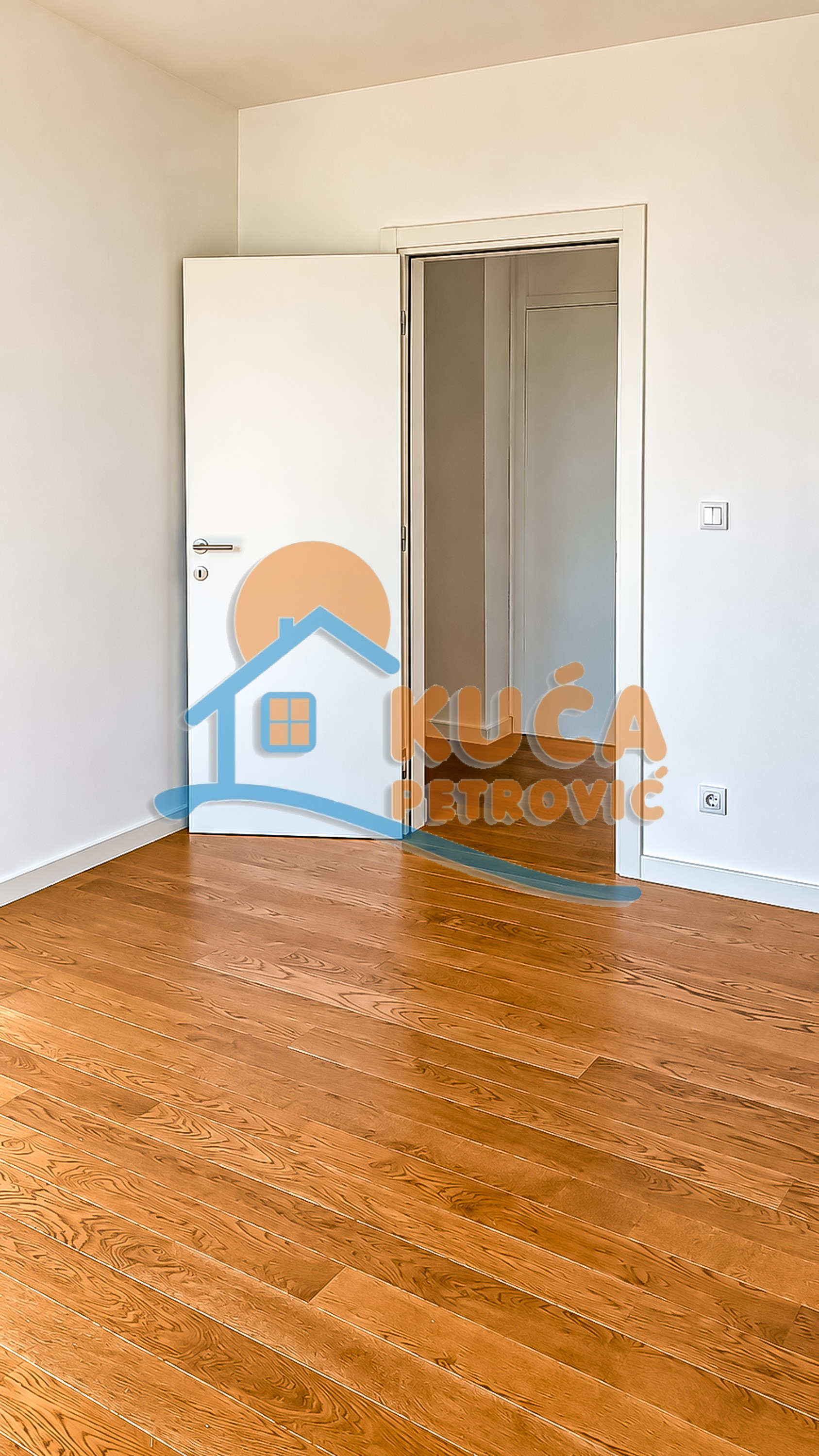 Trosoban stan Bulevar Nemanjića 81m², 5 sprat — slika 16