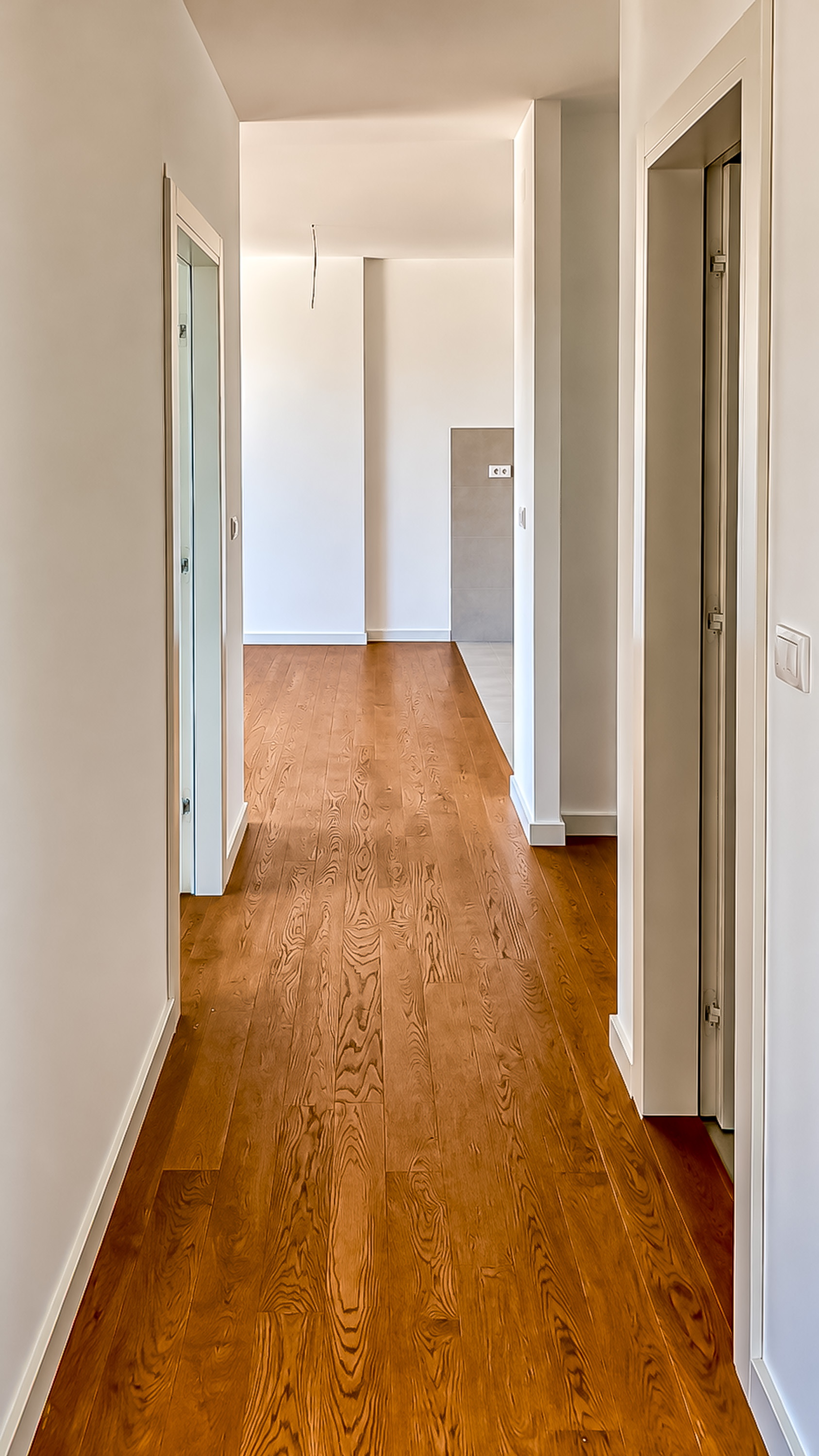 Trosoban stan Bulevar Nemanjića 81m², 5 sprat — slika 17