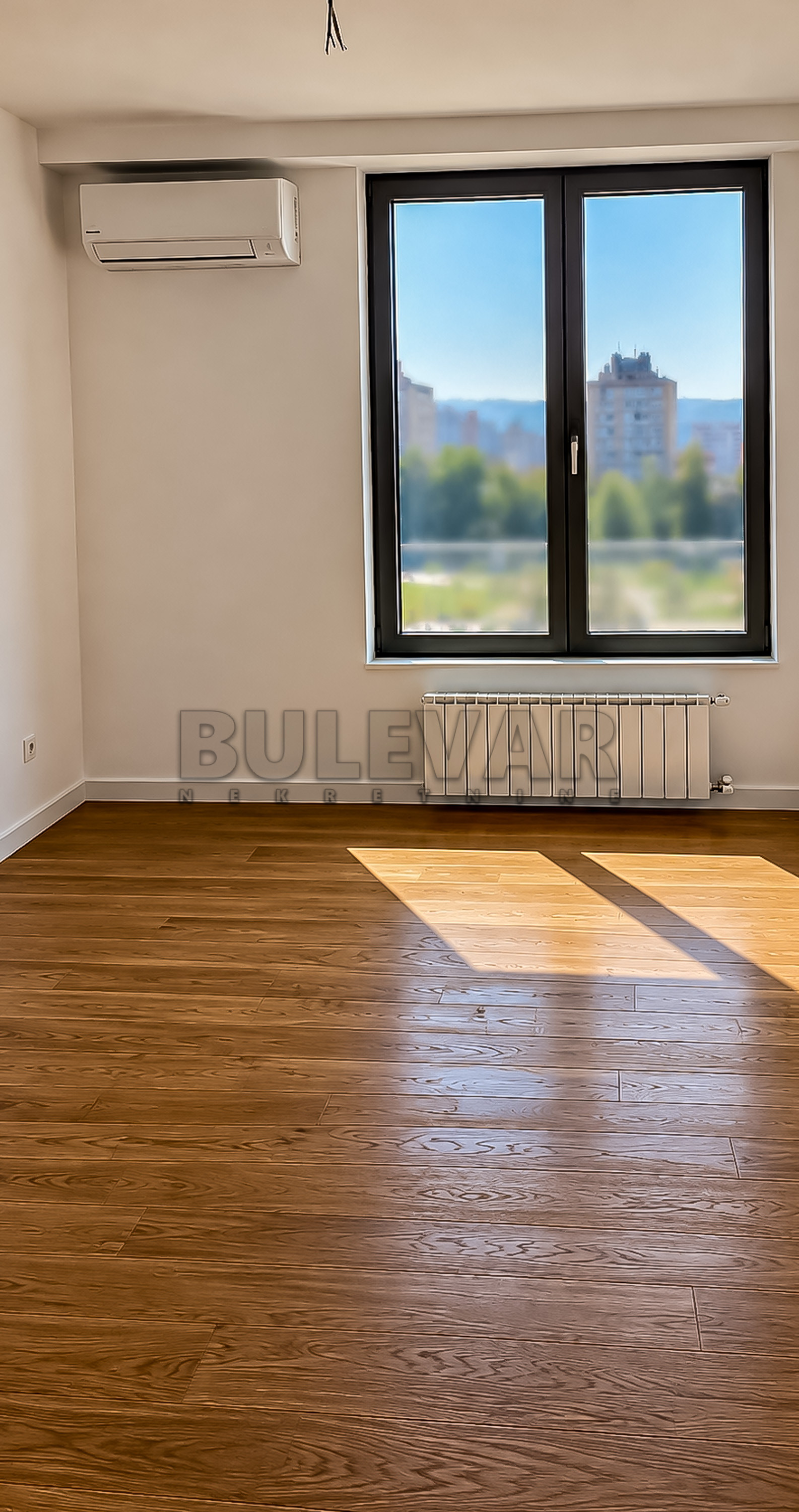 Trosoban stan Bulevar Nemanjića 81m², 5 sprat — slika 23