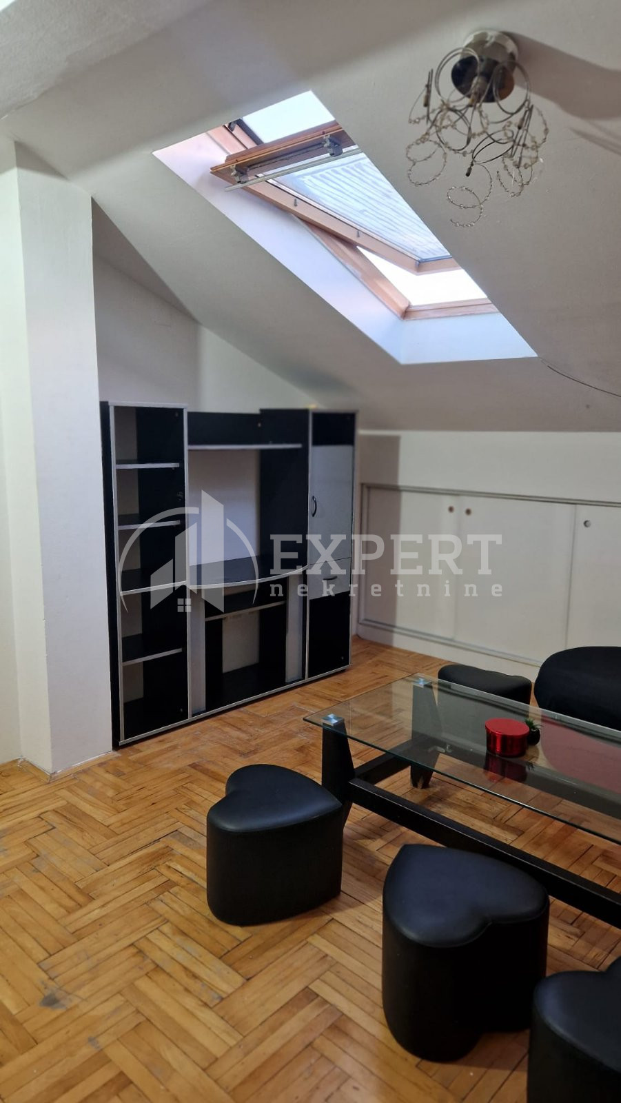 Dvosoban stan Centar 50m², 4 sprat — slika 6