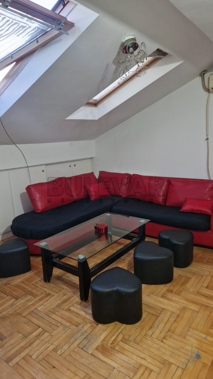Dvosoban stan Centar 50m², 4 sprat — slika 2