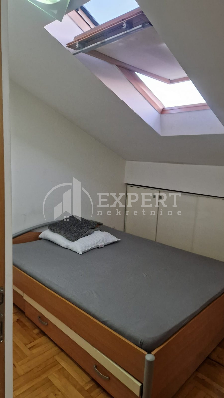 Dvosoban stan Centar 50m², 4 sprat — slika 23