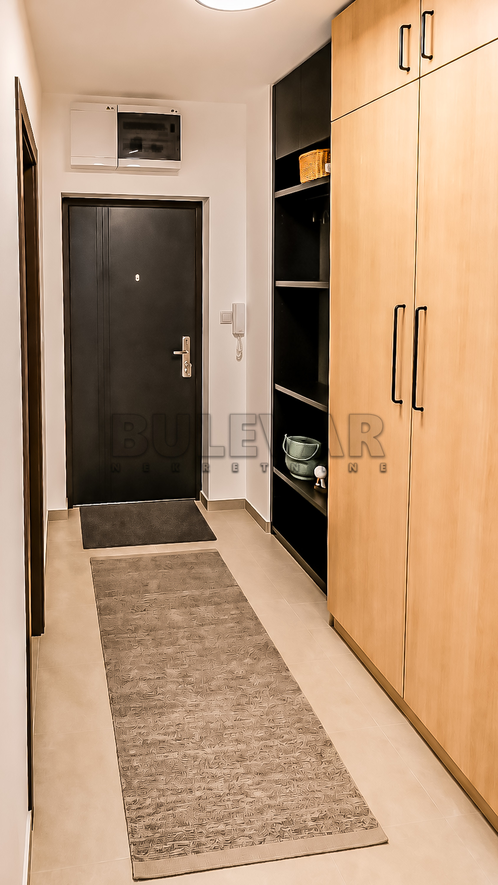 Trosoban stan Pantelej(Niš) 62m², 2 sprat — slika 67