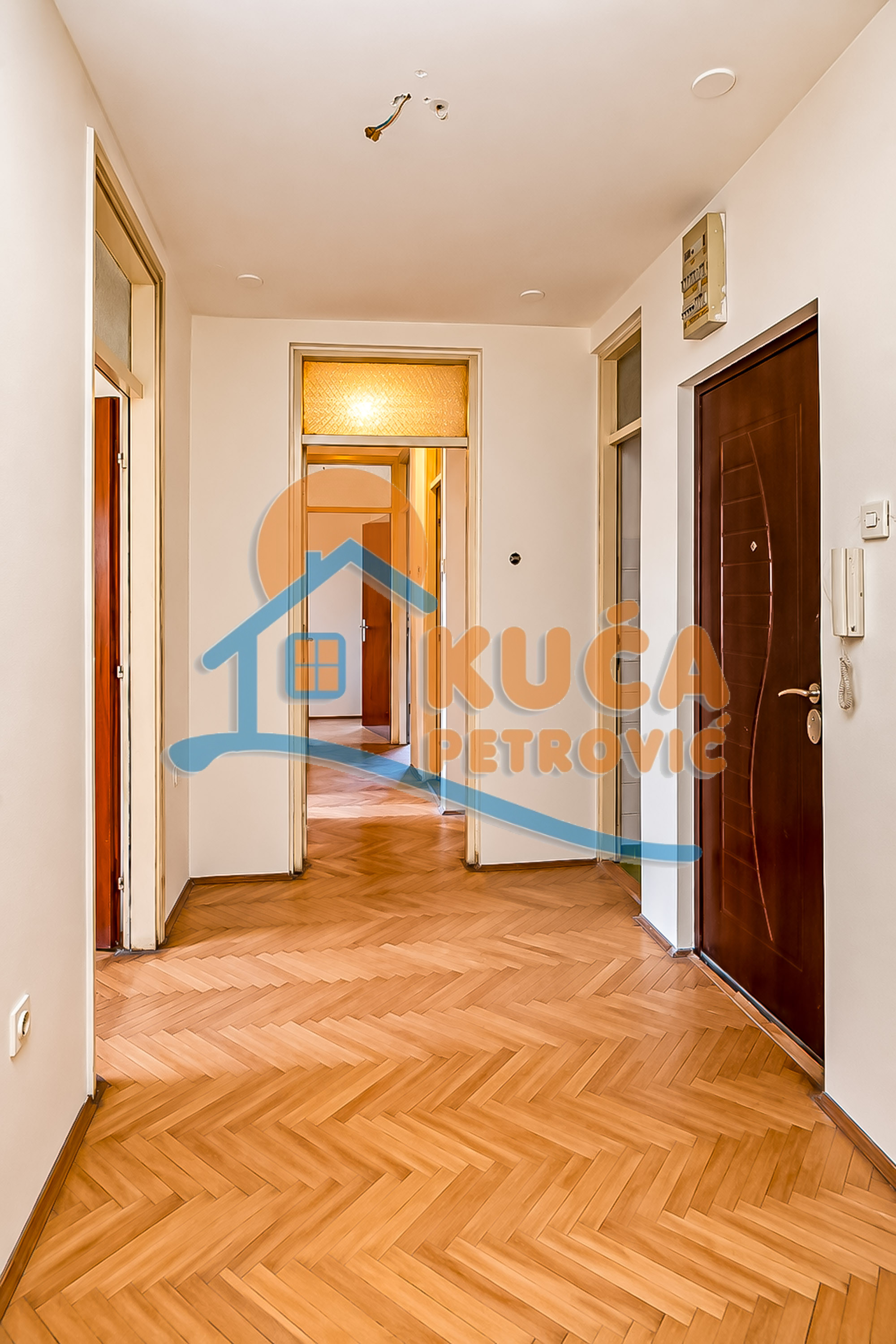 Četvorosoban stan Centar 79m², 3 sprat — slika 14