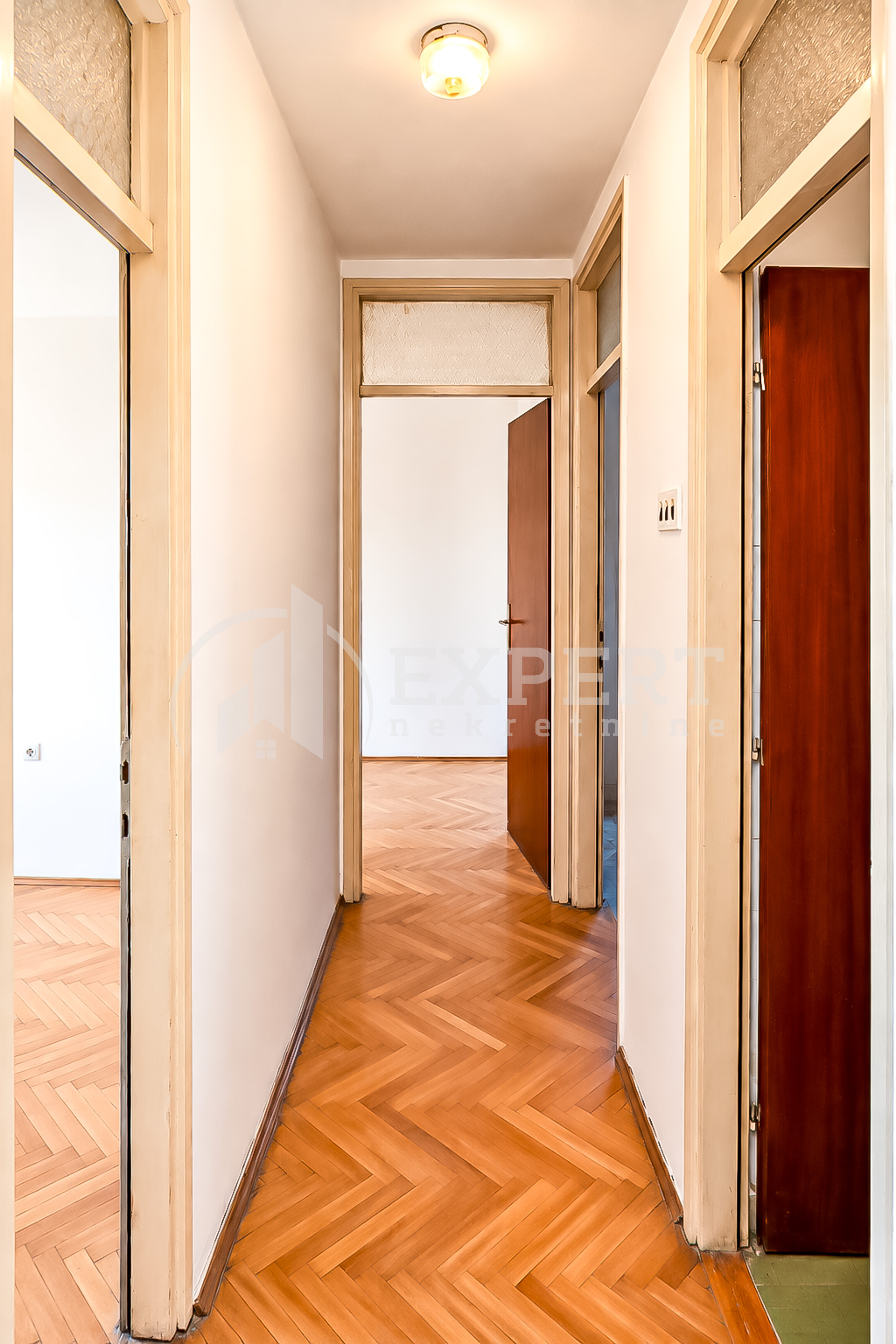 Četvorosoban stan Centar 79m², 3 sprat — slika 27