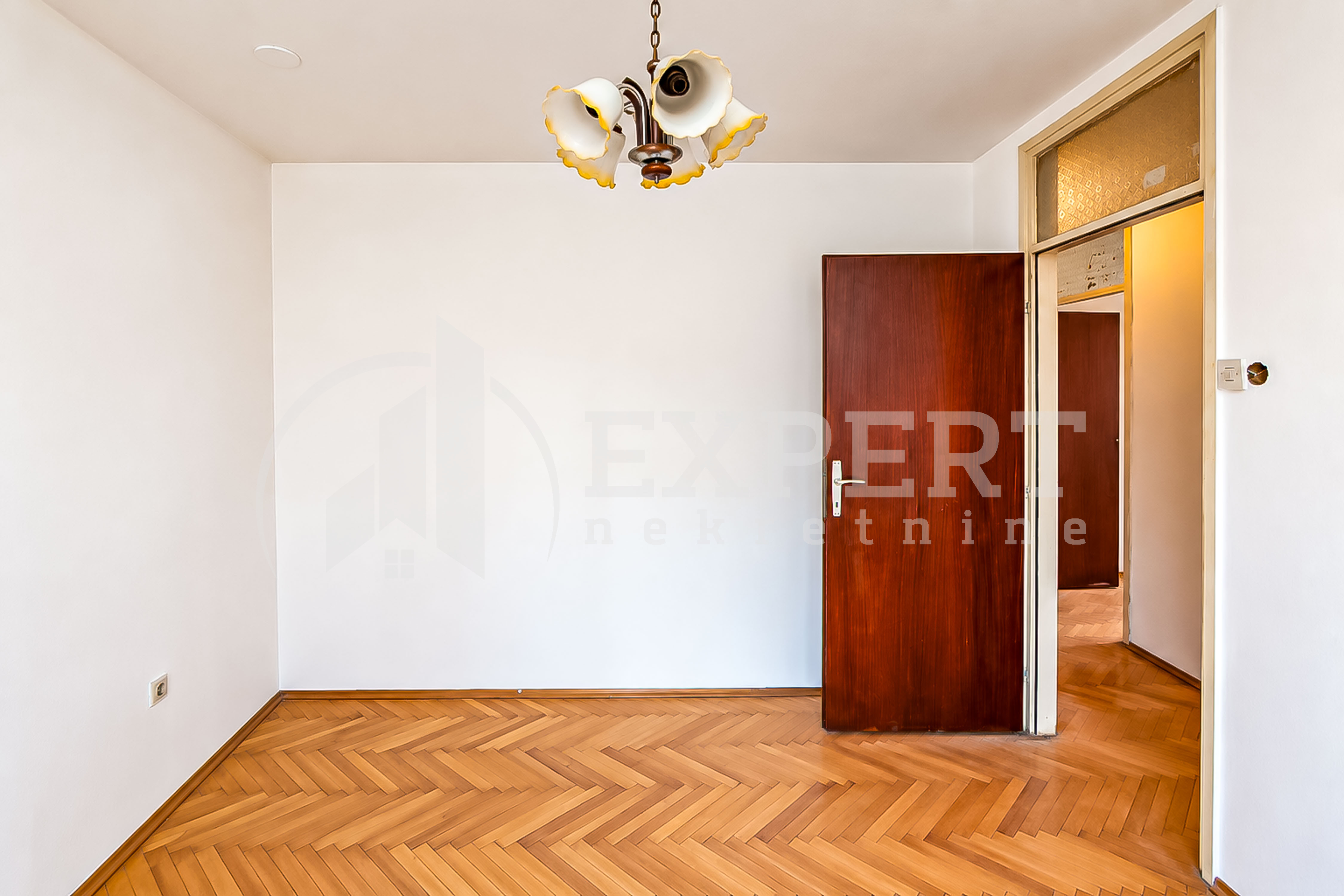 Četvorosoban stan Centar 79m², 3 sprat — slika 59