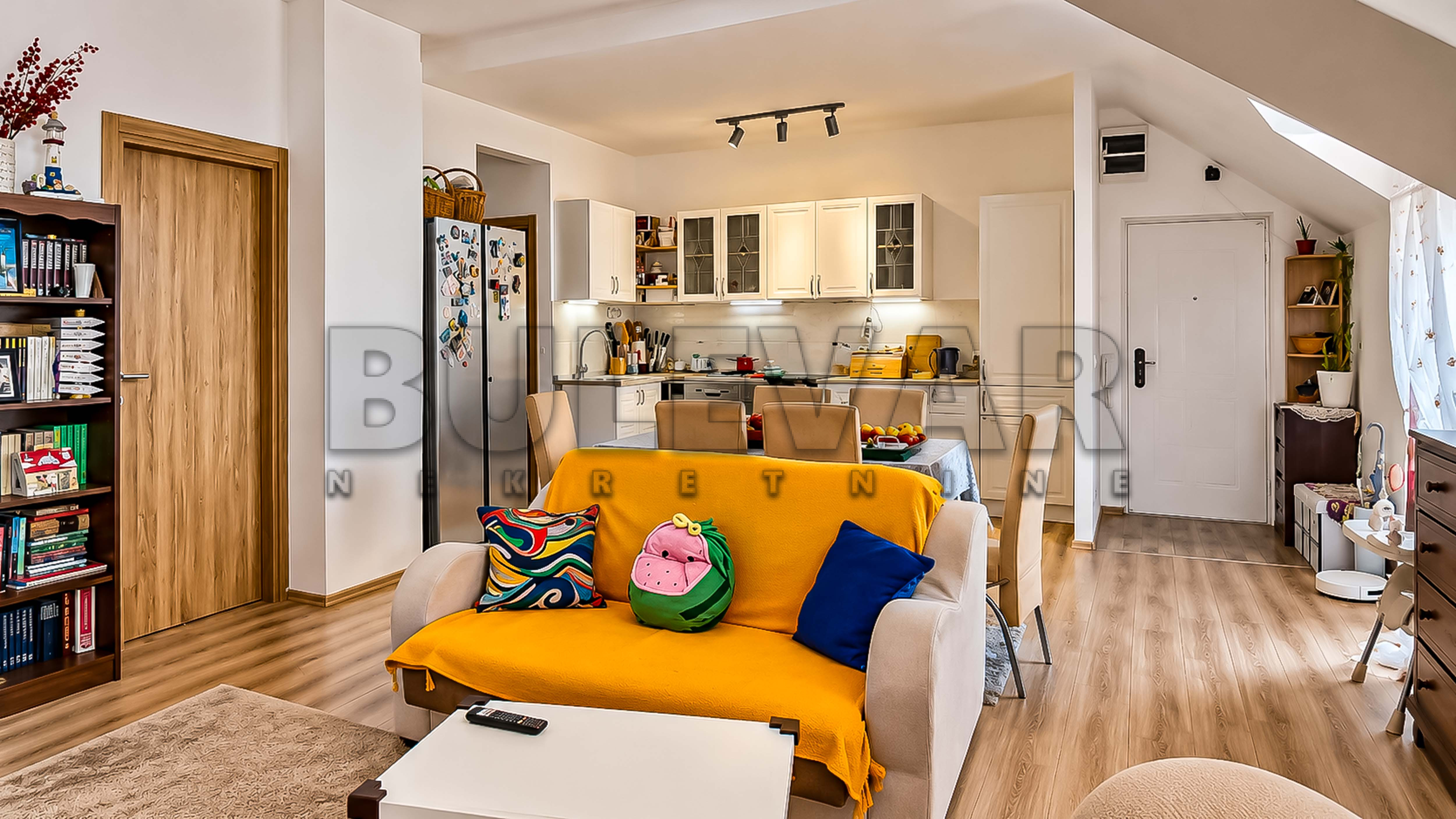 Trosoban stan Pantelej(Niš) 74m², 2 sprat — slika 6