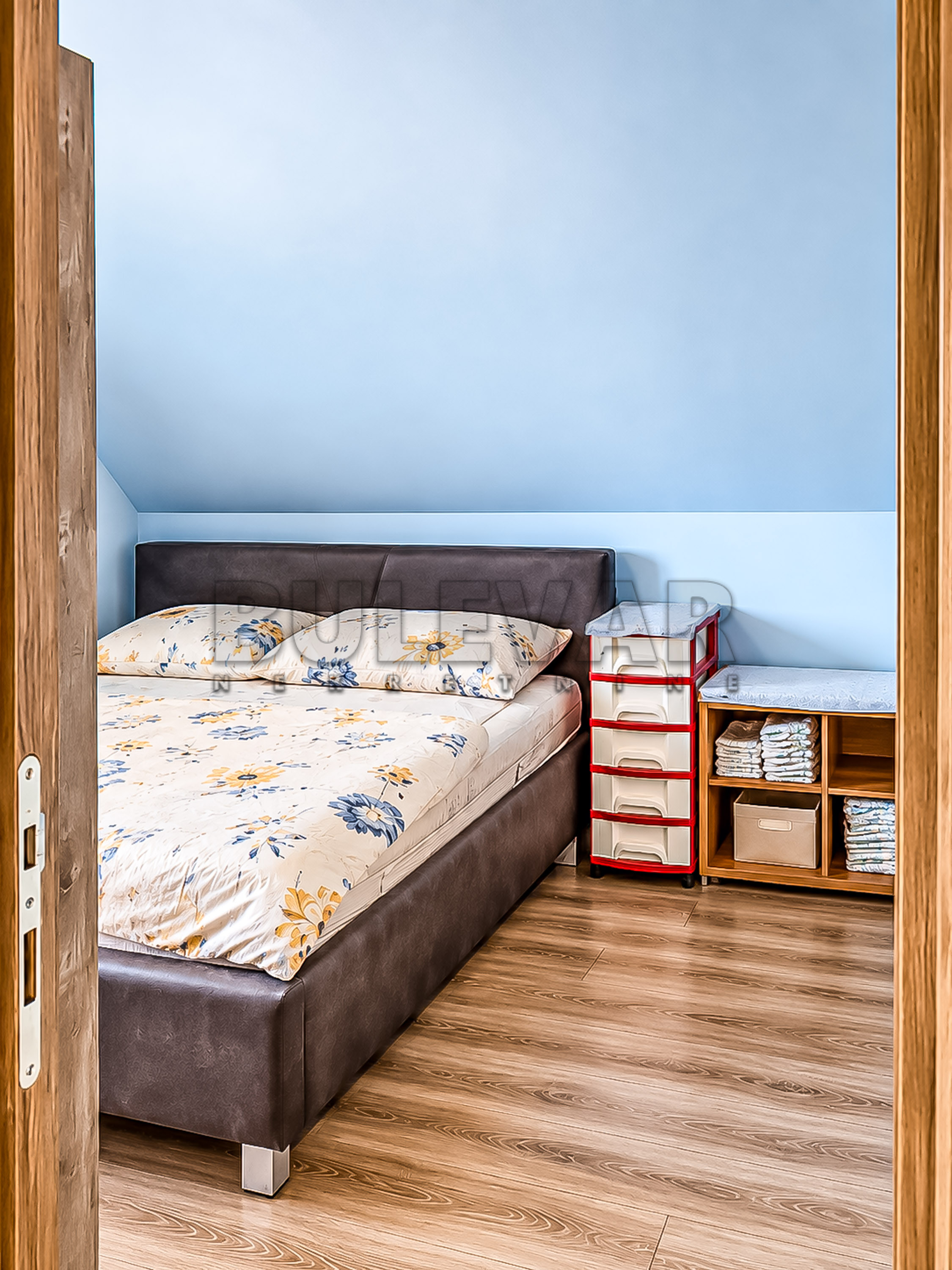 Trosoban stan Pantelej(Niš) 74m², 2 sprat — slika 23