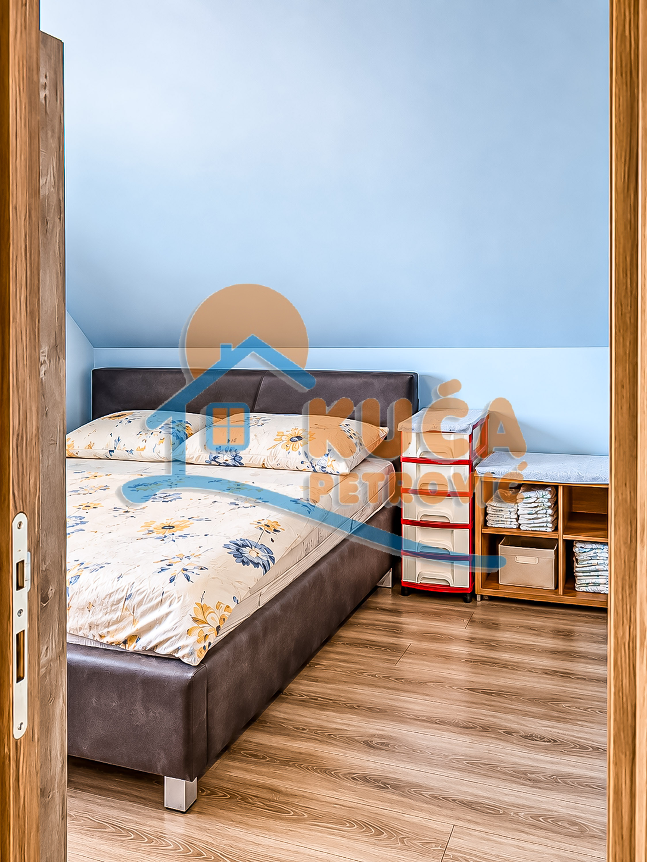 Trosoban stan Pantelej(Niš) 74m², 2 sprat — slika 21