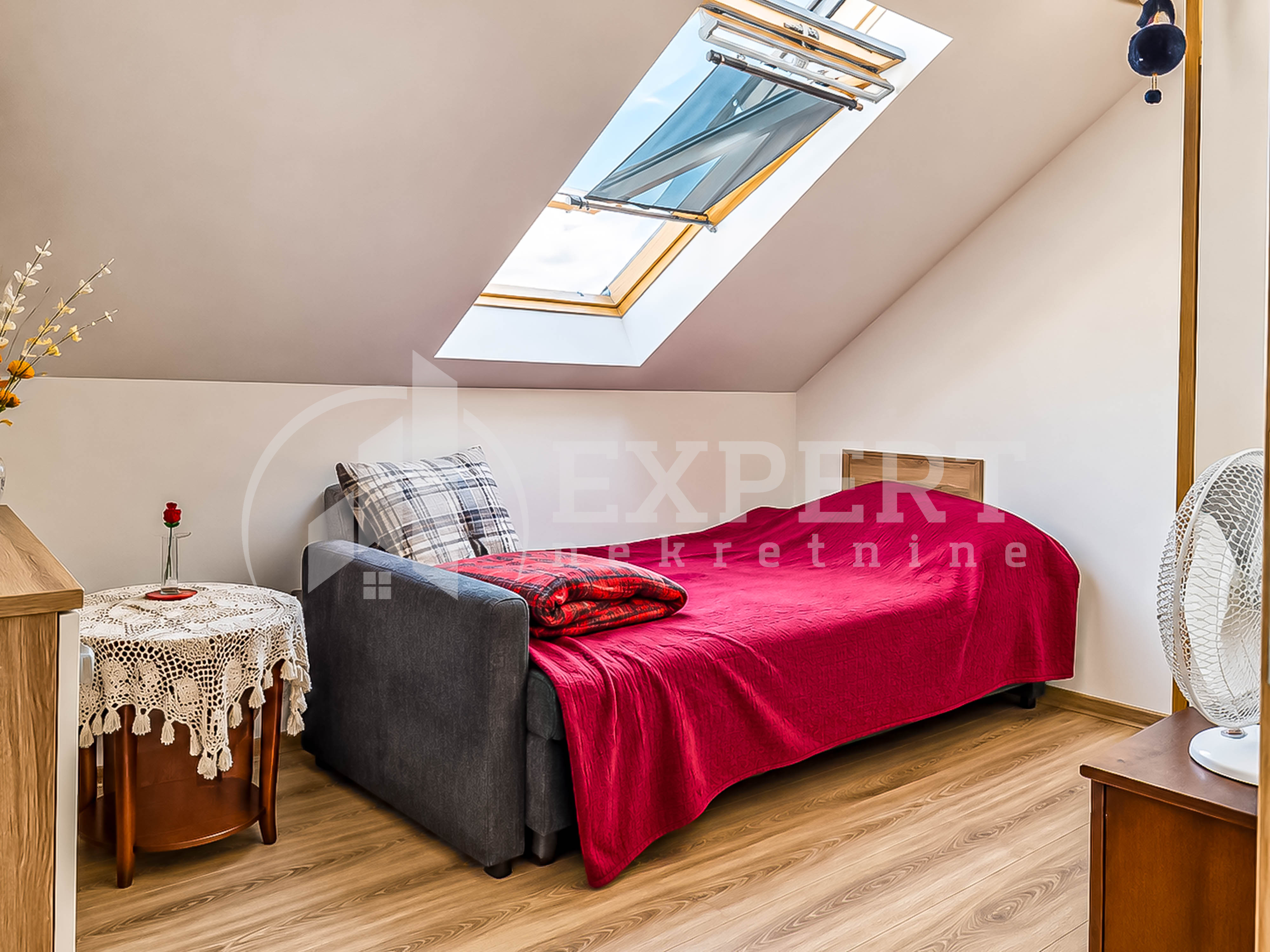 Trosoban stan Pantelej(Niš) 74m², 2 sprat — slika 33