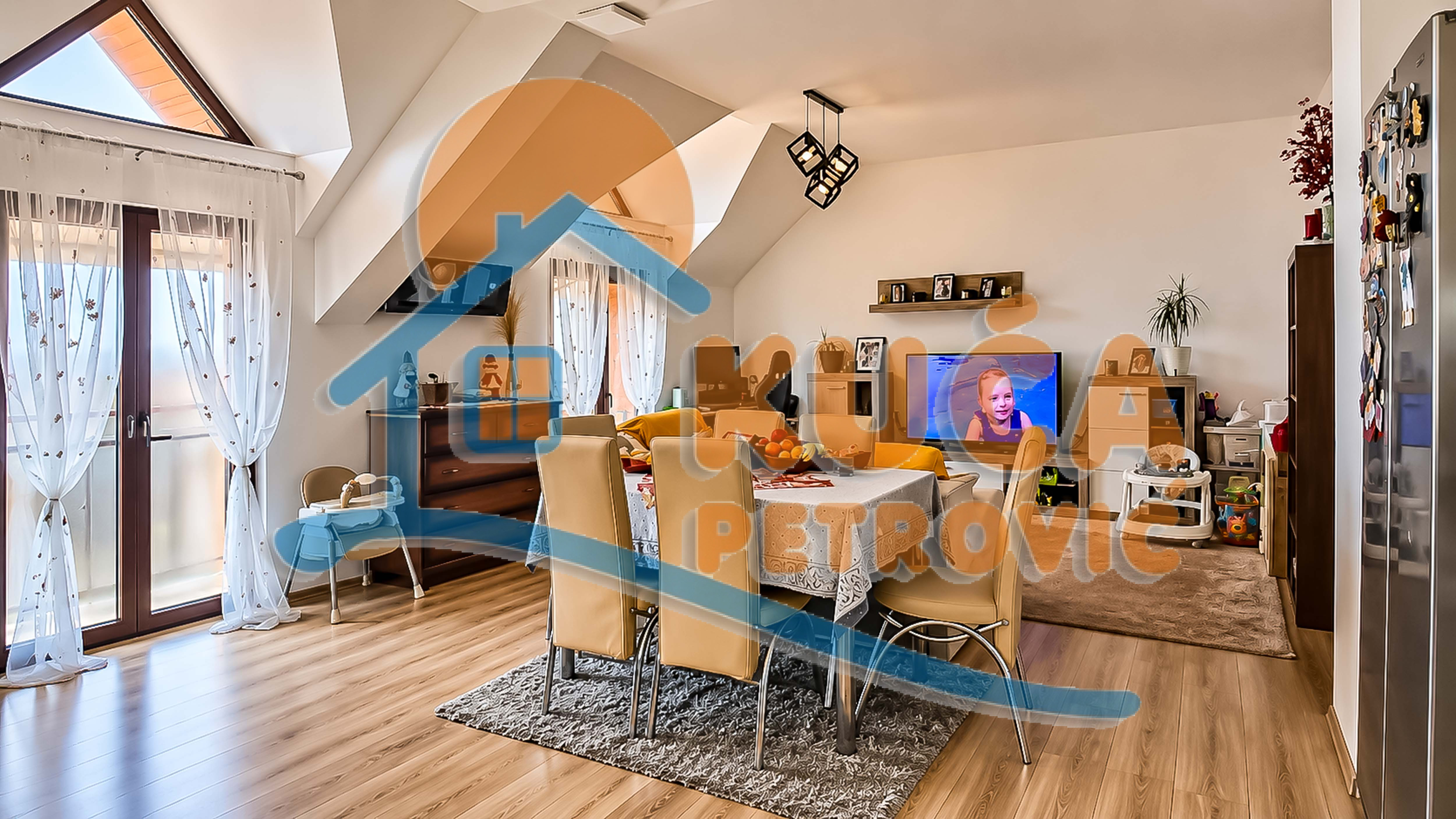 Trosoban stan Pantelej(Niš) 74m², 2 sprat