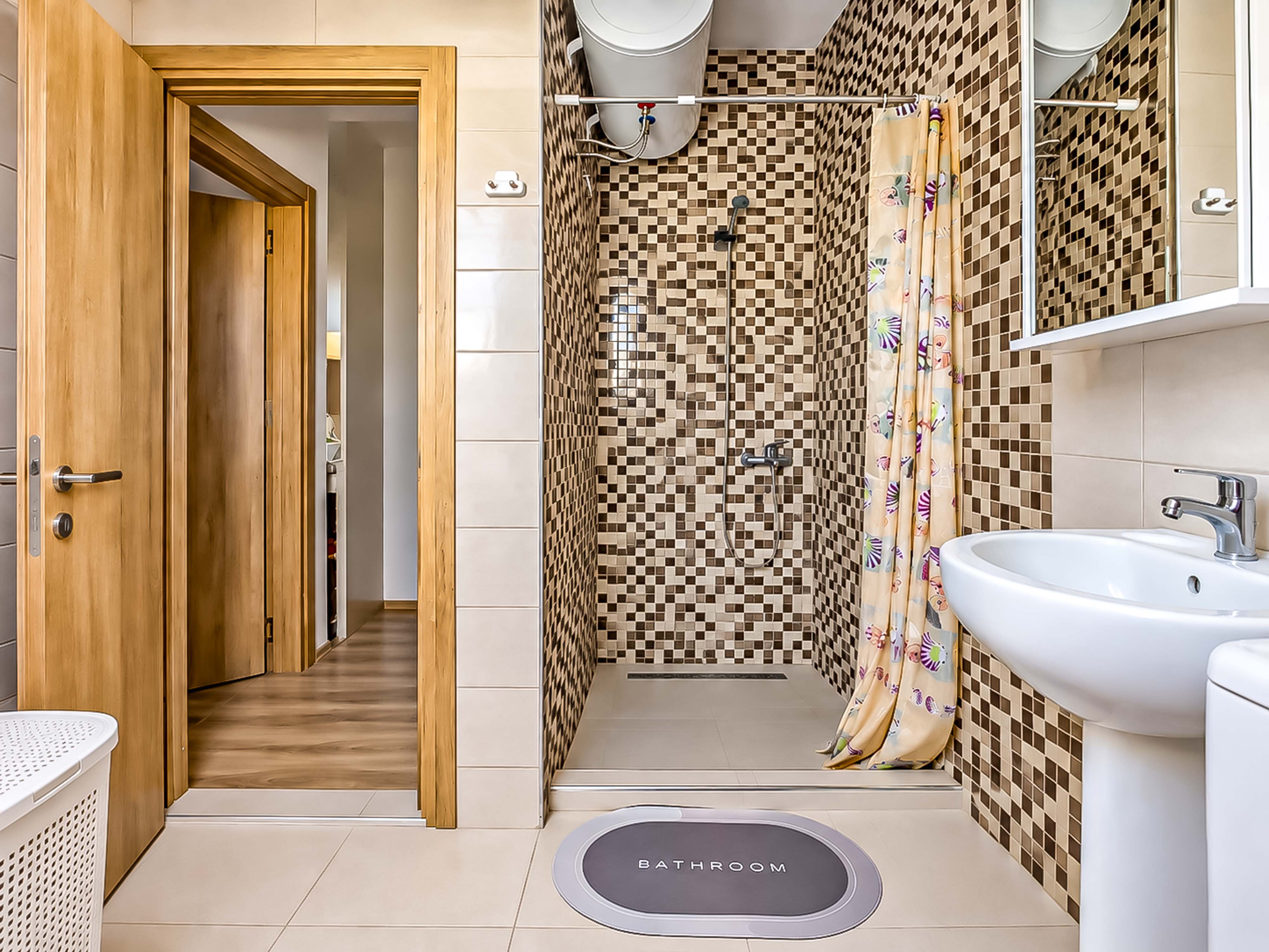 Trosoban stan Pantelej(Niš) 74m², 2 sprat — slika 48