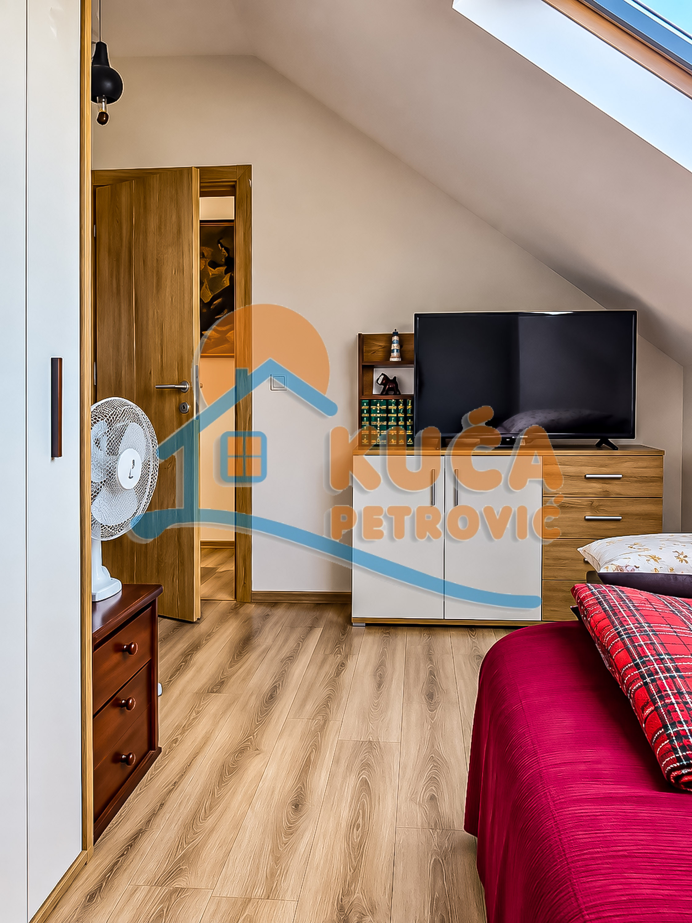 Trosoban stan Pantelej(Niš) 74m², 2 sprat — slika 37