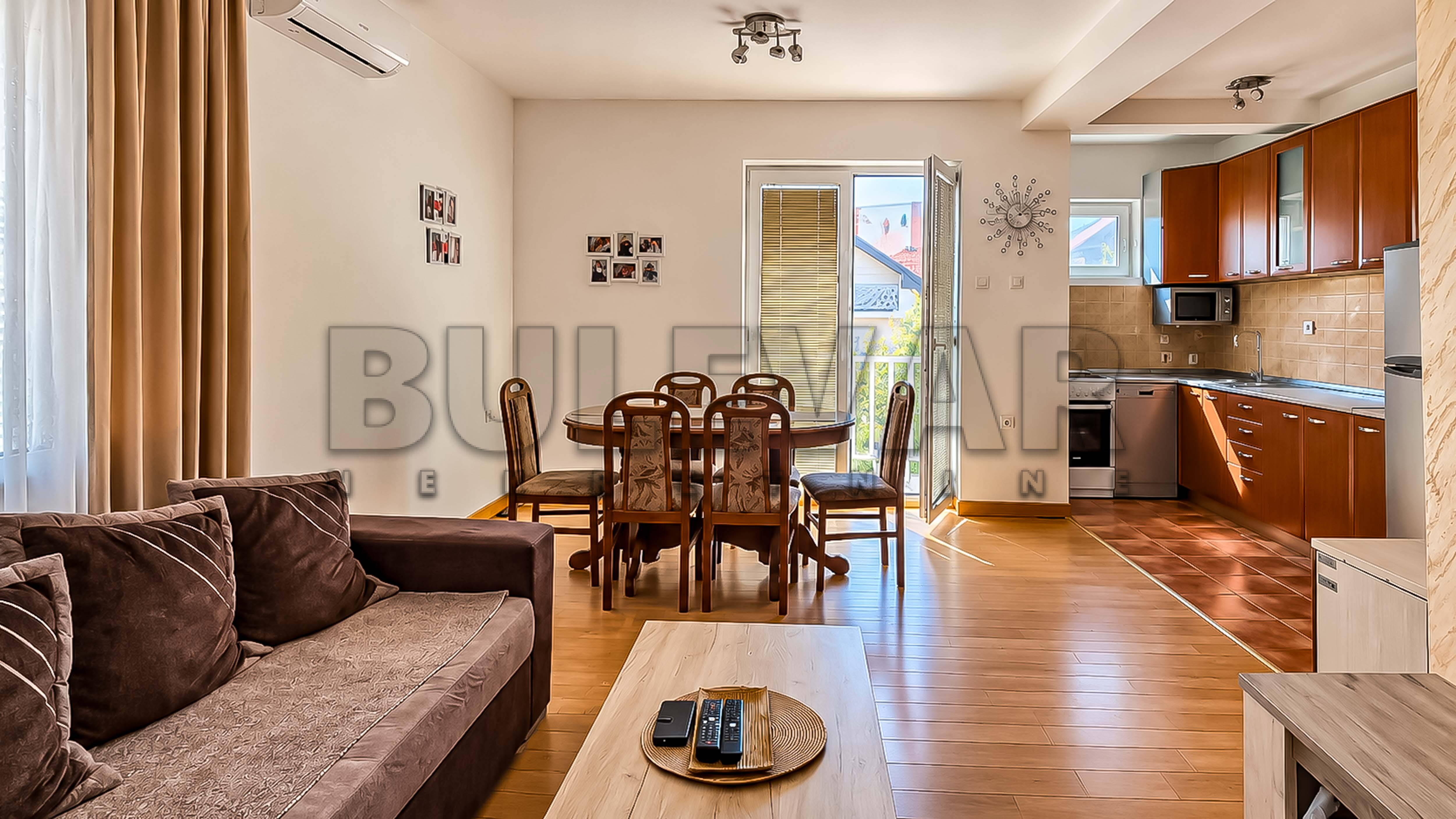 Trosoban stan Pantelej(Niš) 54m², 2 sprat