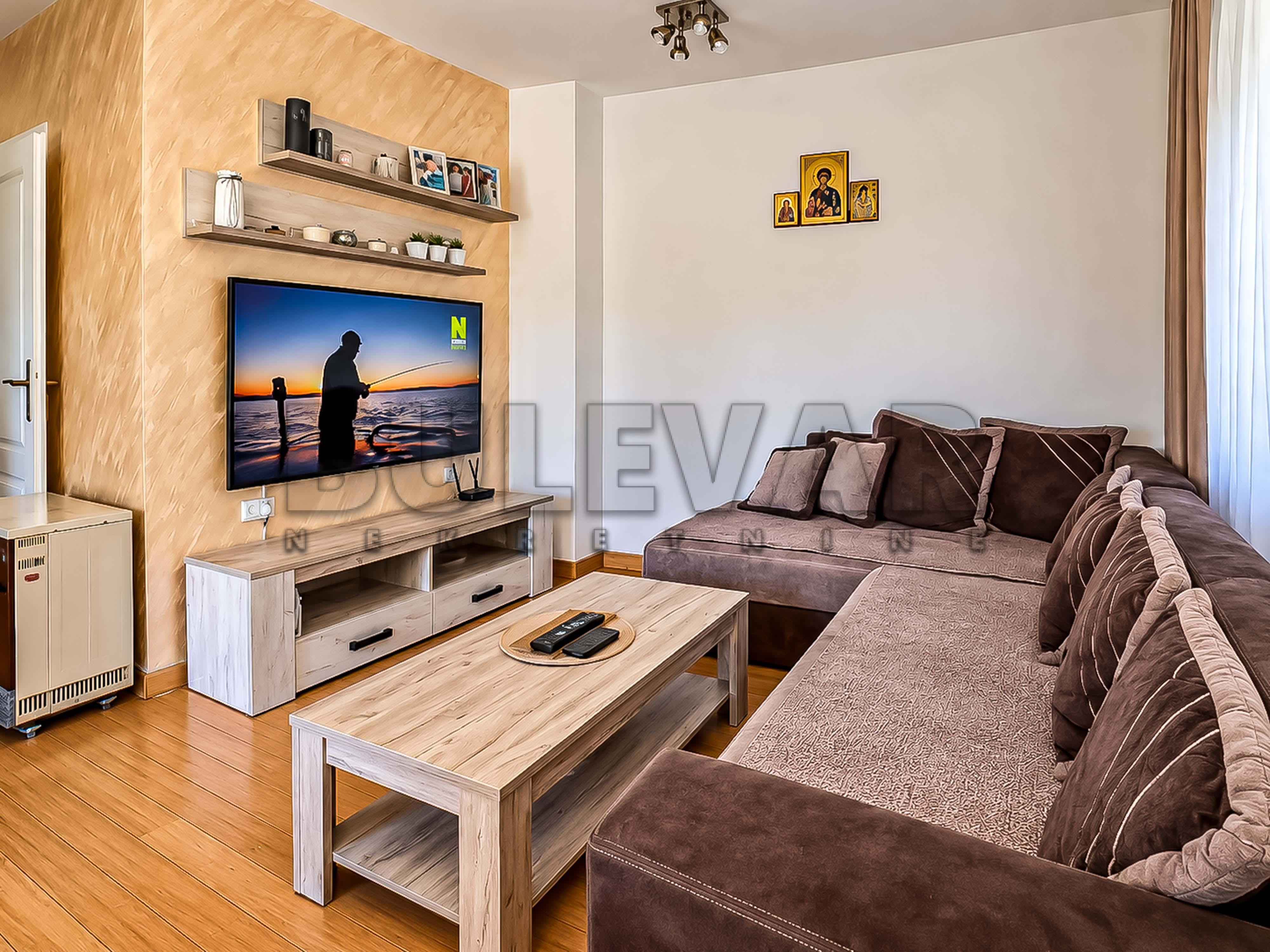 Trosoban stan Pantelej(Niš) 54m², 2 sprat — slika 15