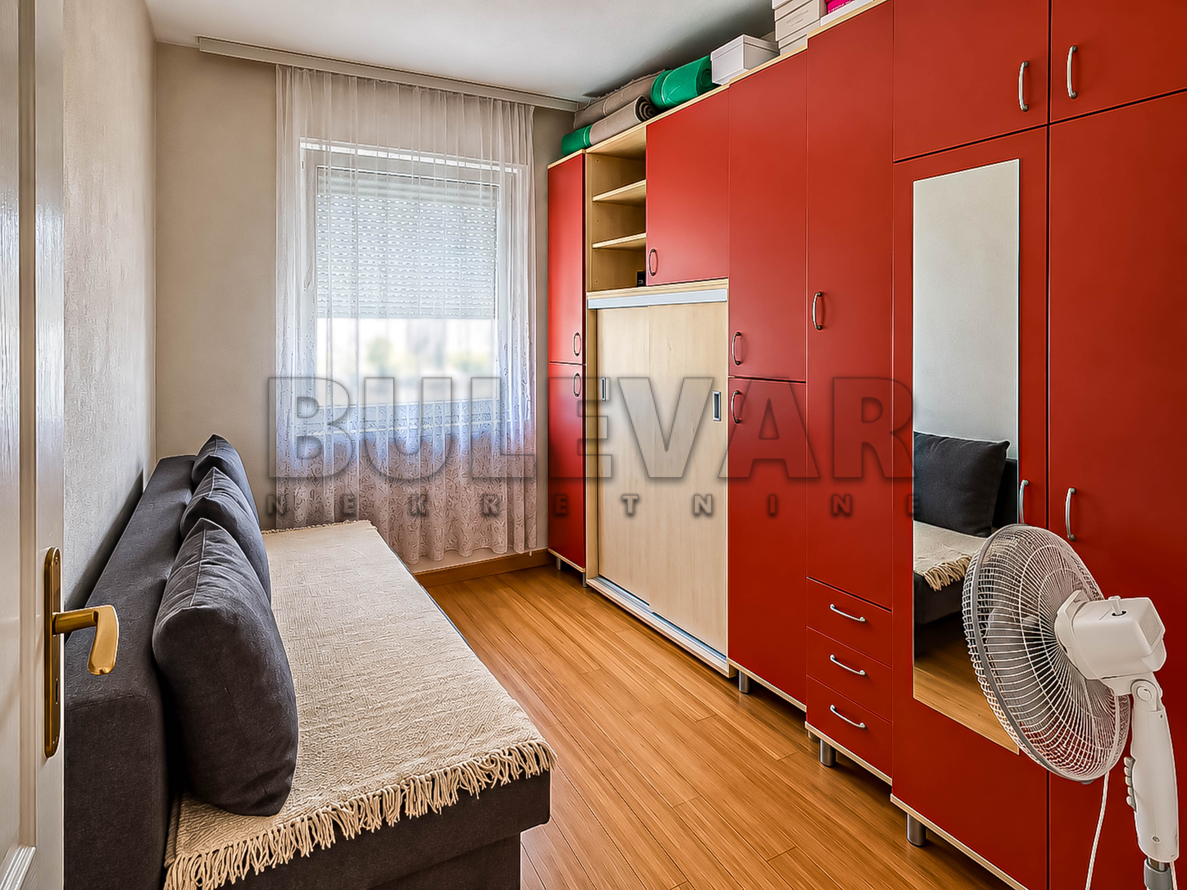 Trosoban stan Pantelej(Niš) 54m², 2 sprat — slika 38