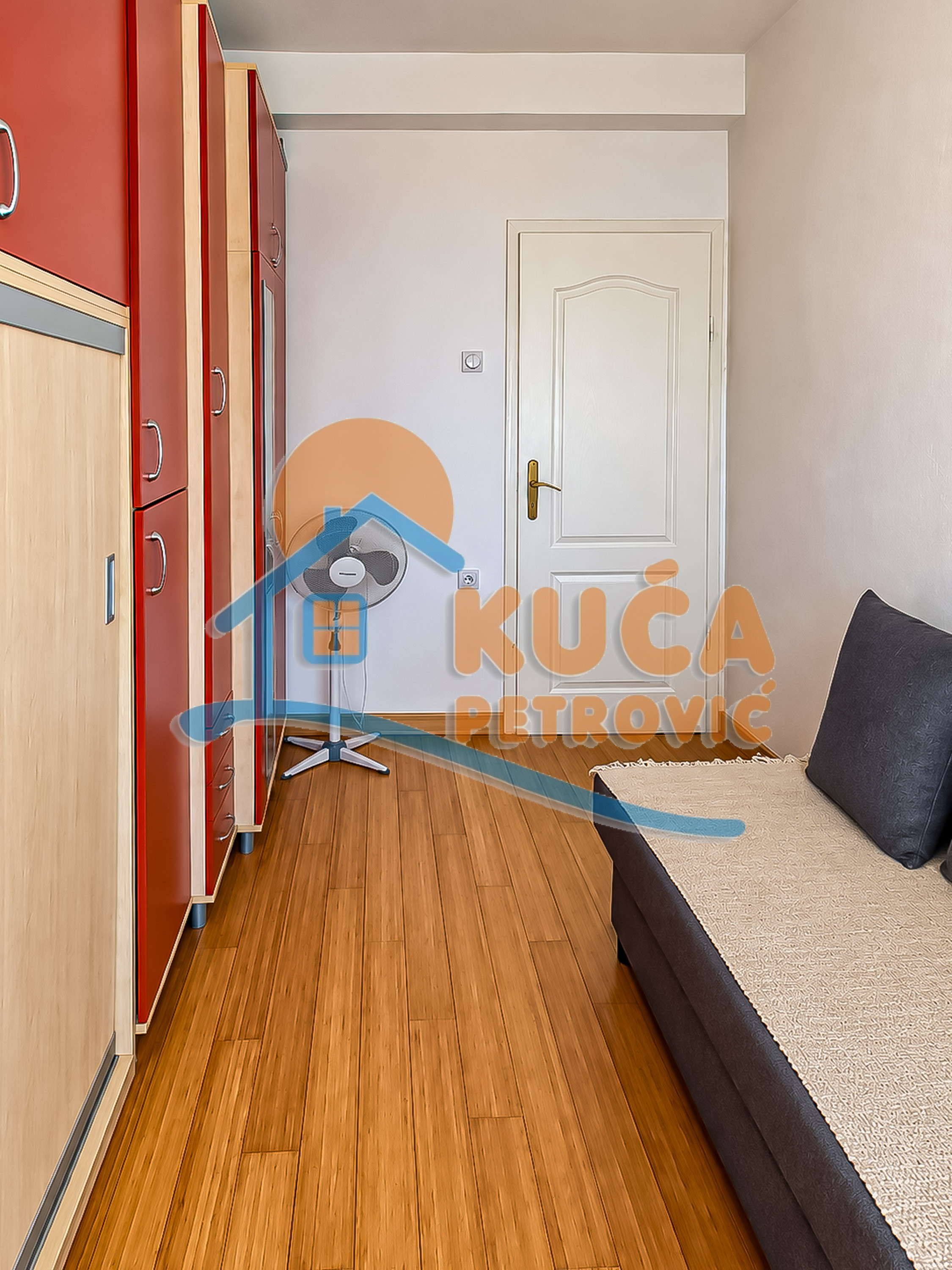 Trosoban stan Pantelej(Niš) 54m², 2 sprat — slika 41