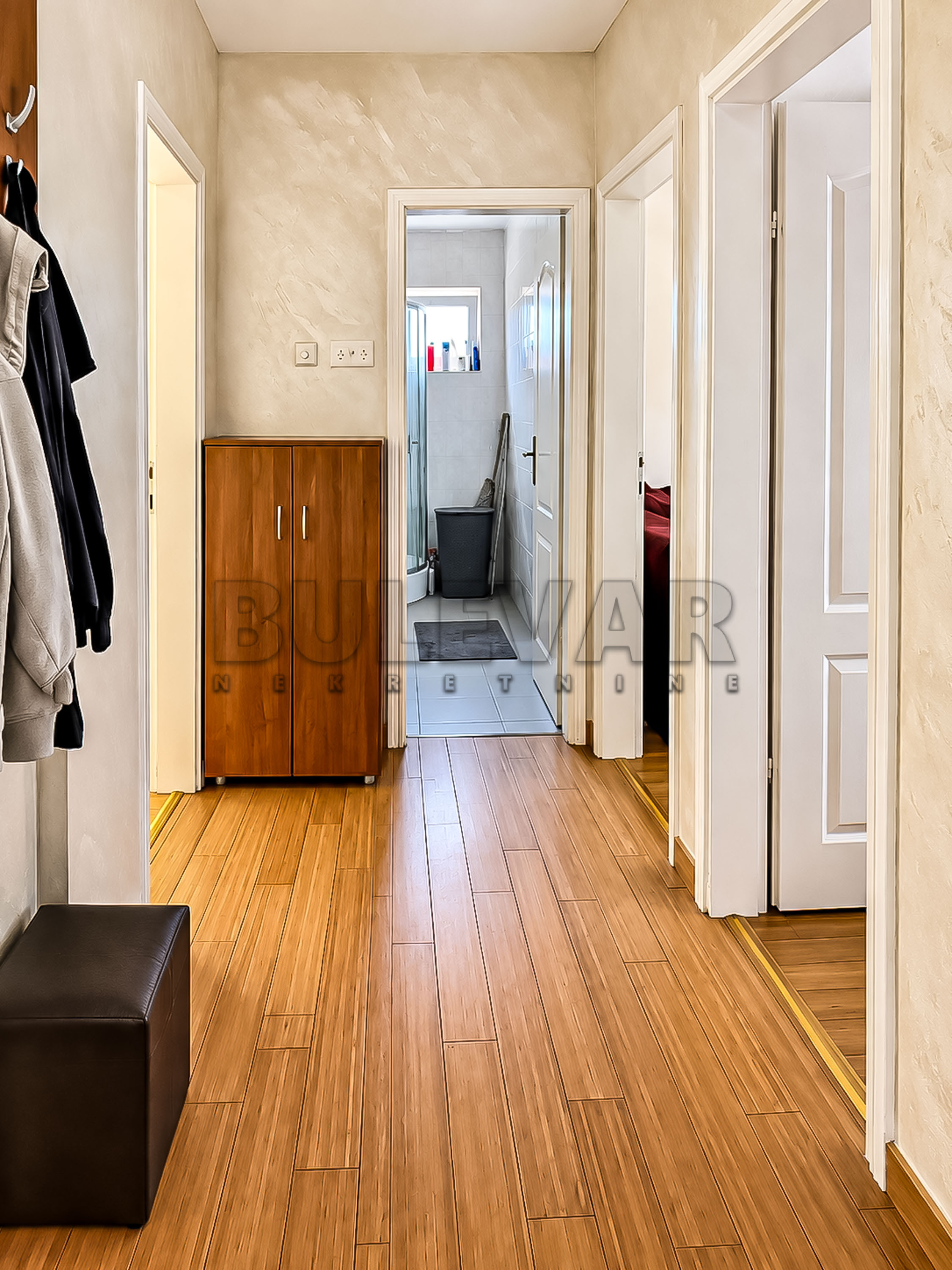 Trosoban stan Pantelej(Niš) 54m², 2 sprat — slika 50