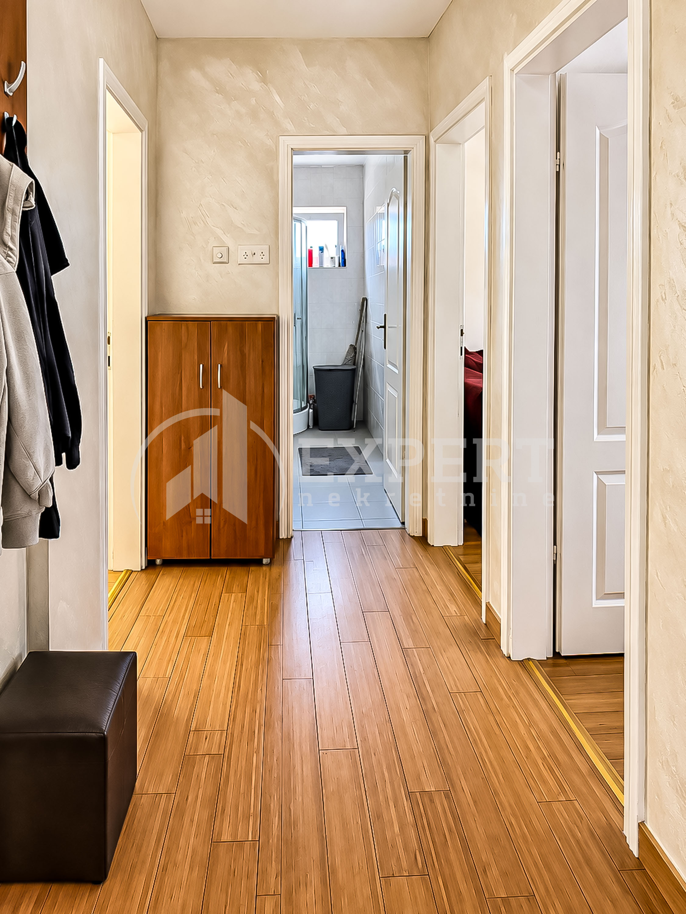 Trosoban stan Pantelej(Niš) 54m², 2 sprat — slika 51
