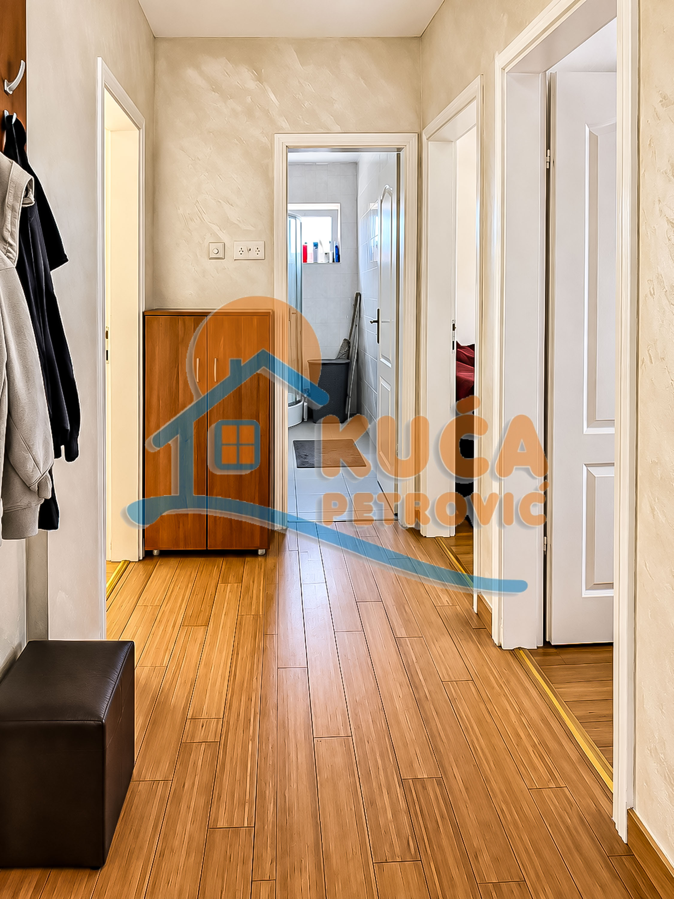 Trosoban stan Pantelej(Niš) 54m², 2 sprat — slika 52