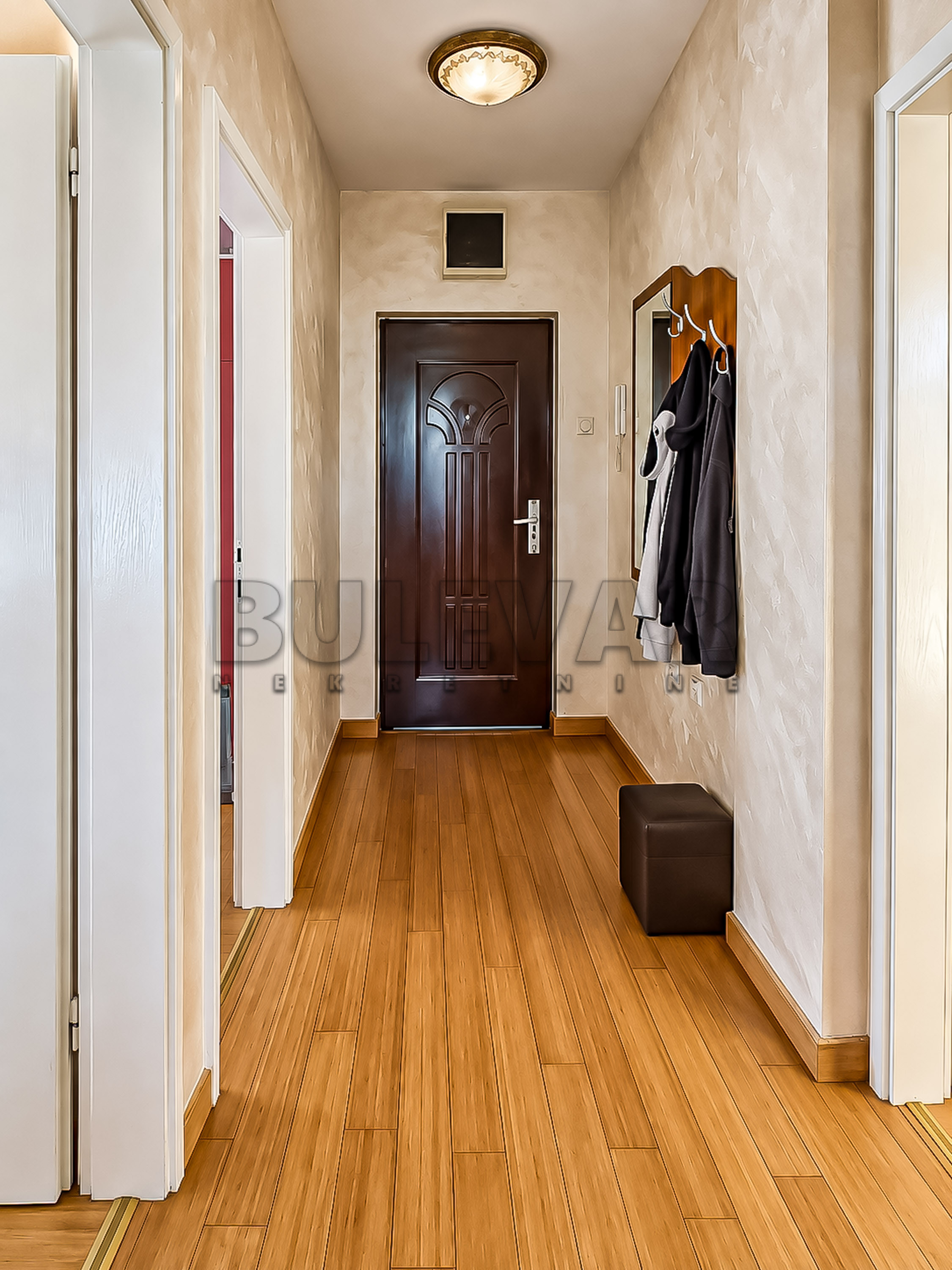 Trosoban stan Pantelej(Niš) 54m², 2 sprat — slika 54