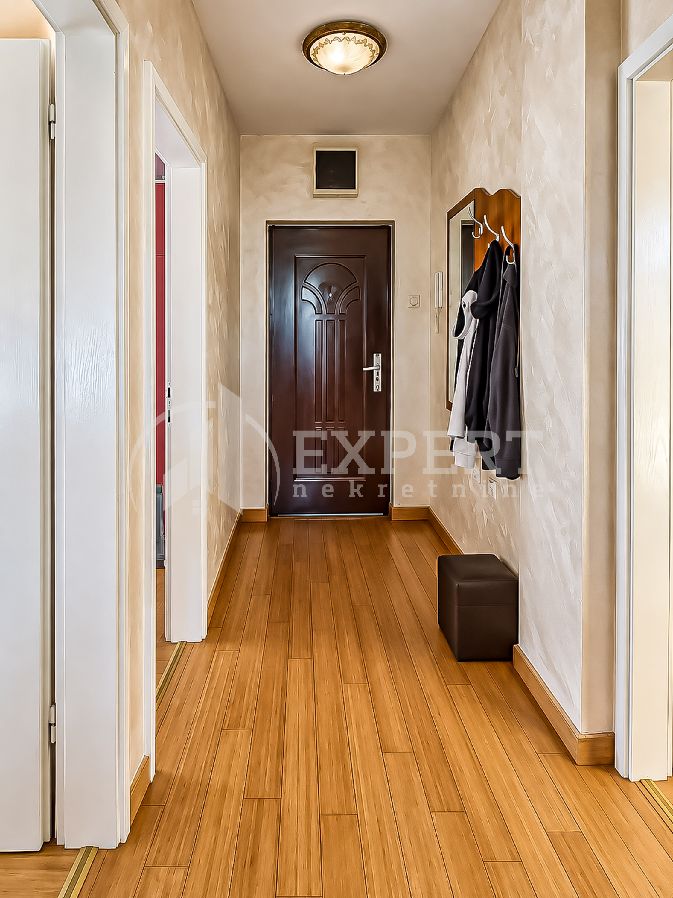 Trosoban stan Pantelej(Niš) 54m², 2 sprat — slika 55