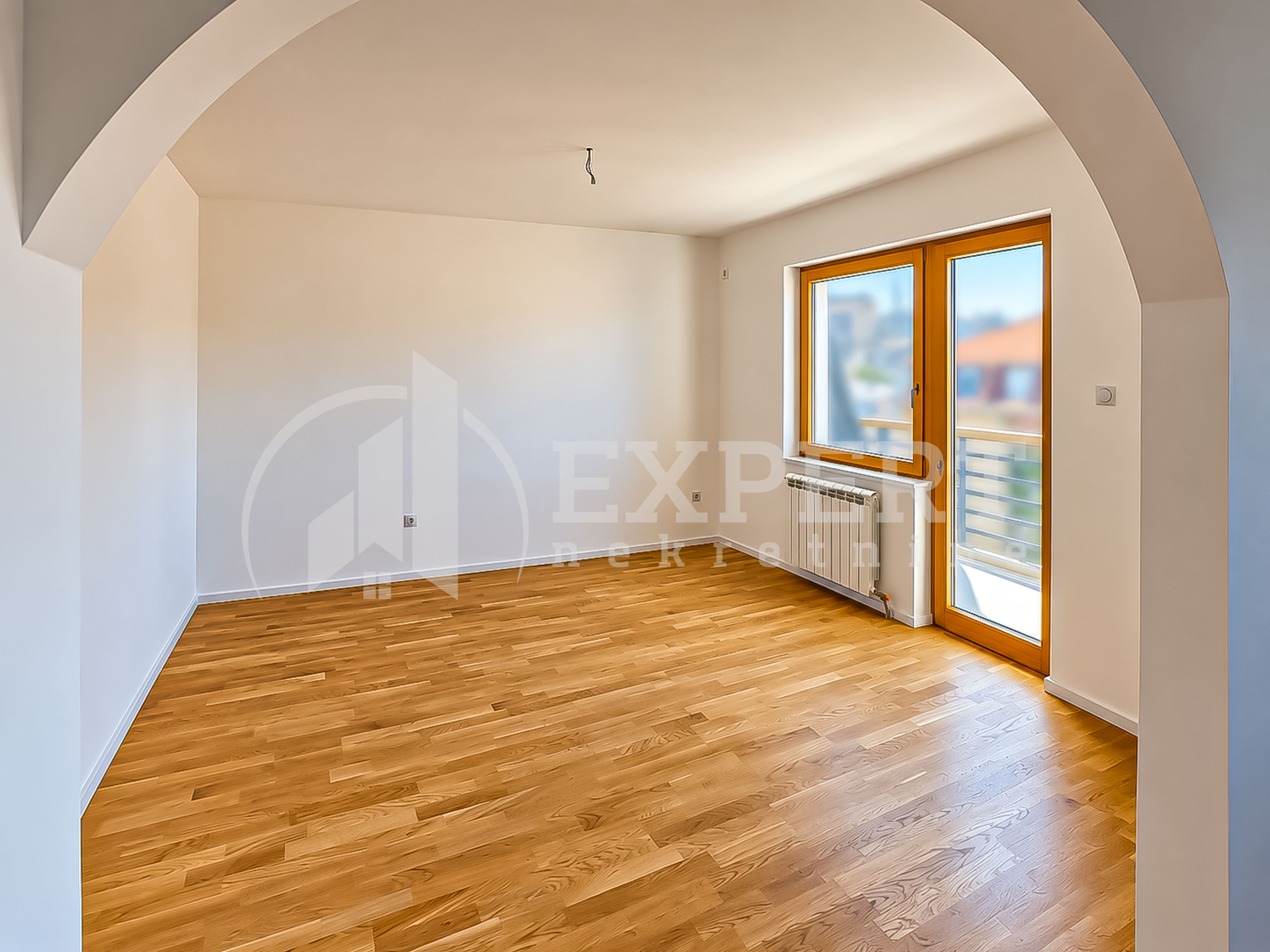 Trosoban stan Centar 80m², 7 sprat — slika 7