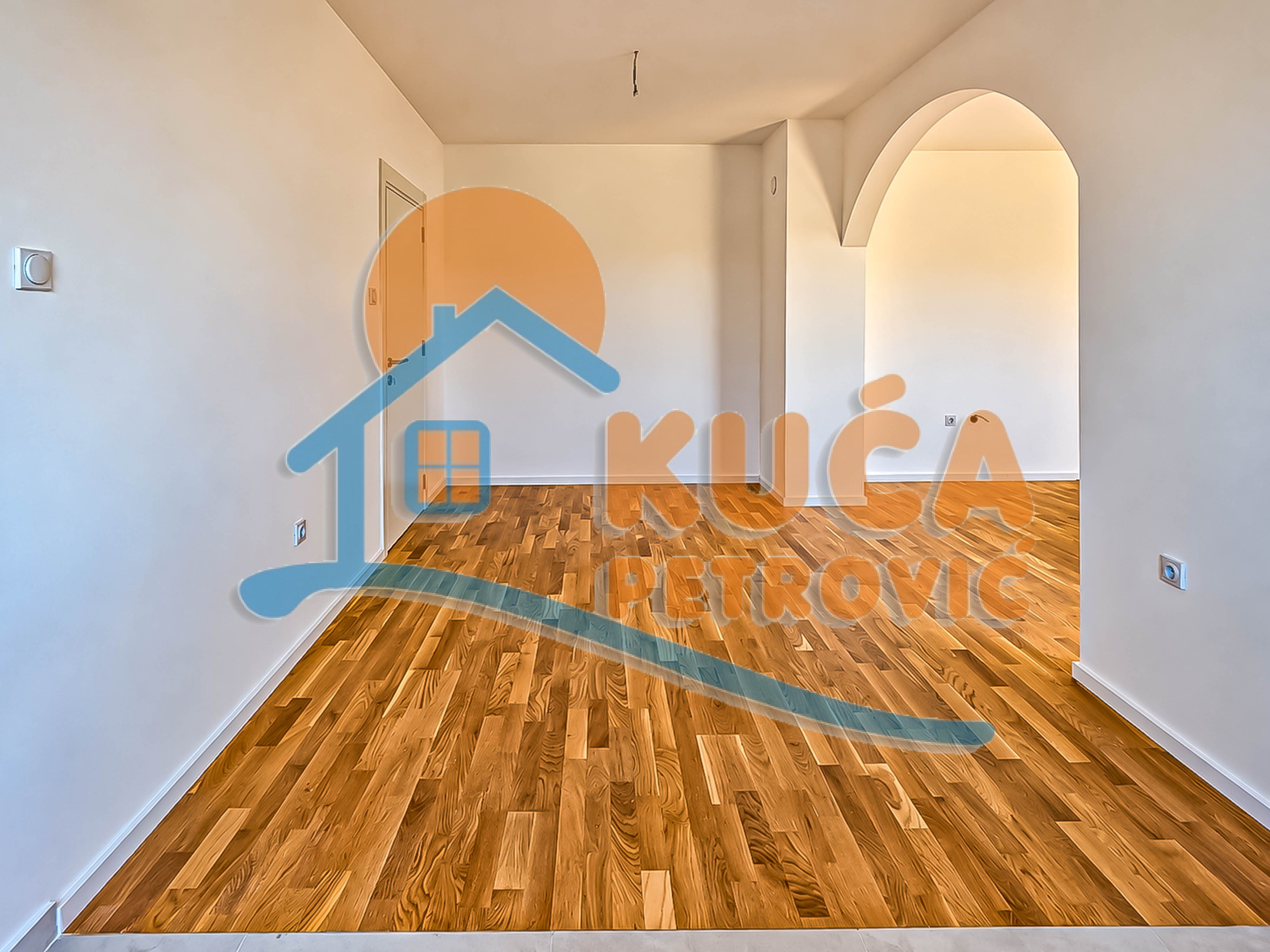 Trosoban stan Centar 80m², 7 sprat — slika 13