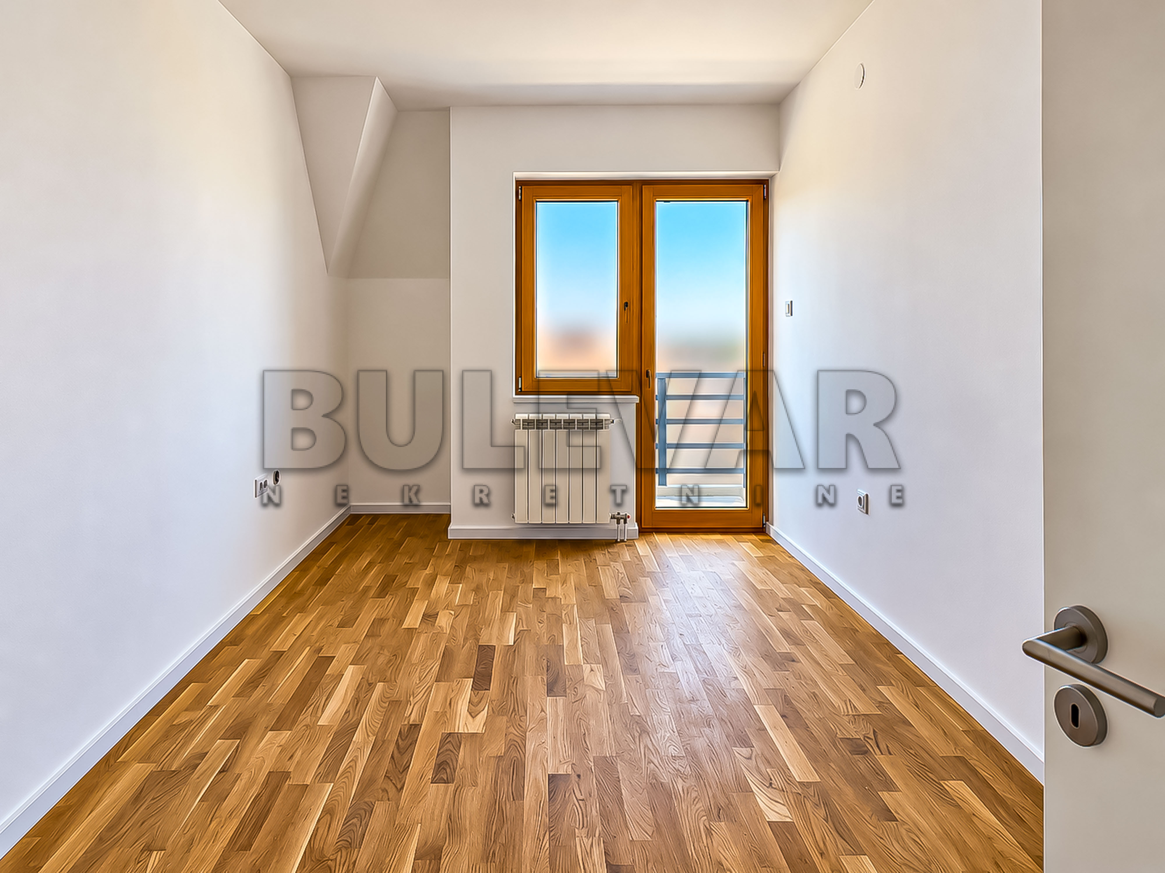 Trosoban stan Centar 80m², 7 sprat — slika 26