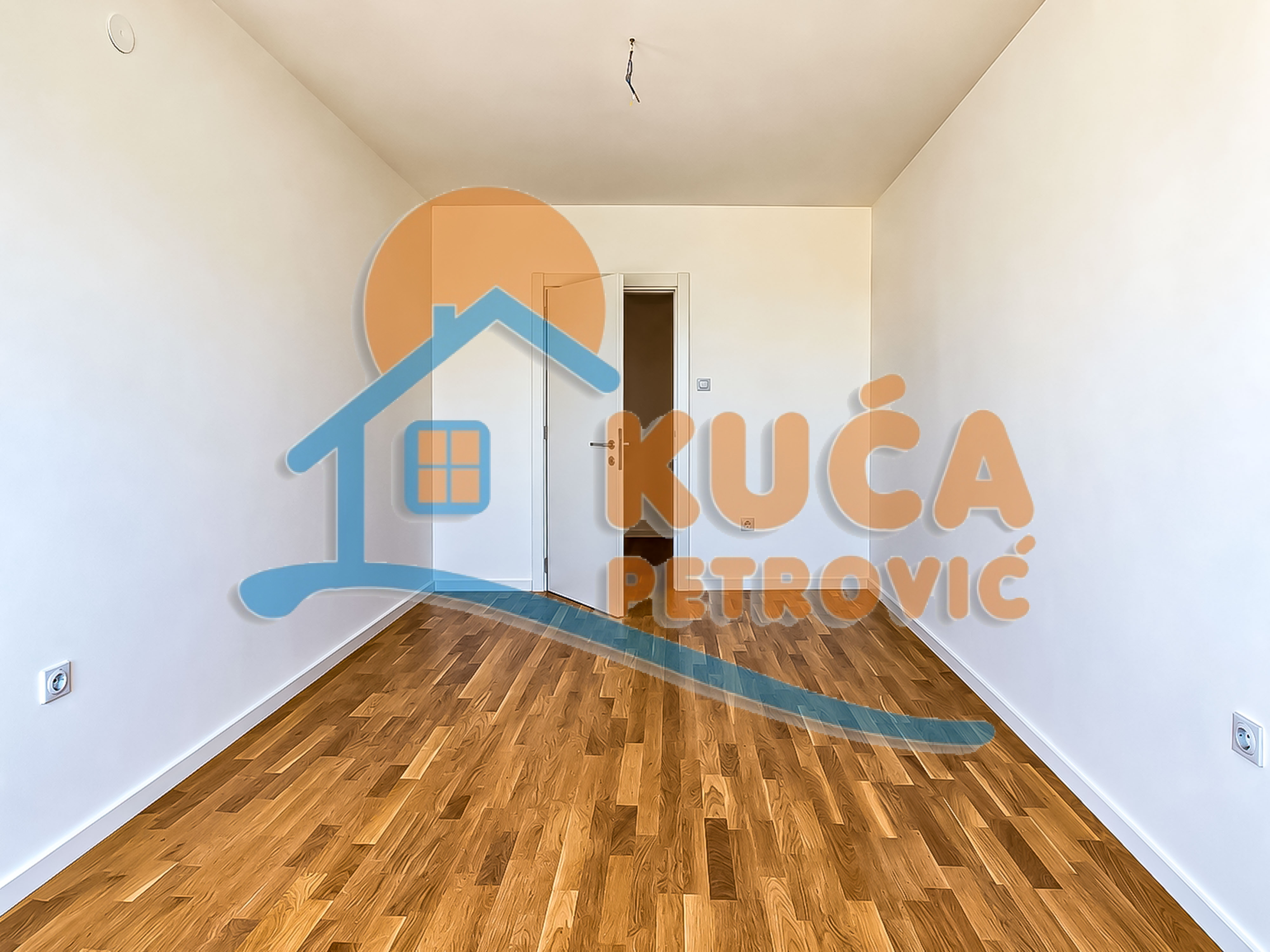 Trosoban stan Centar 80m², 7 sprat — slika 30