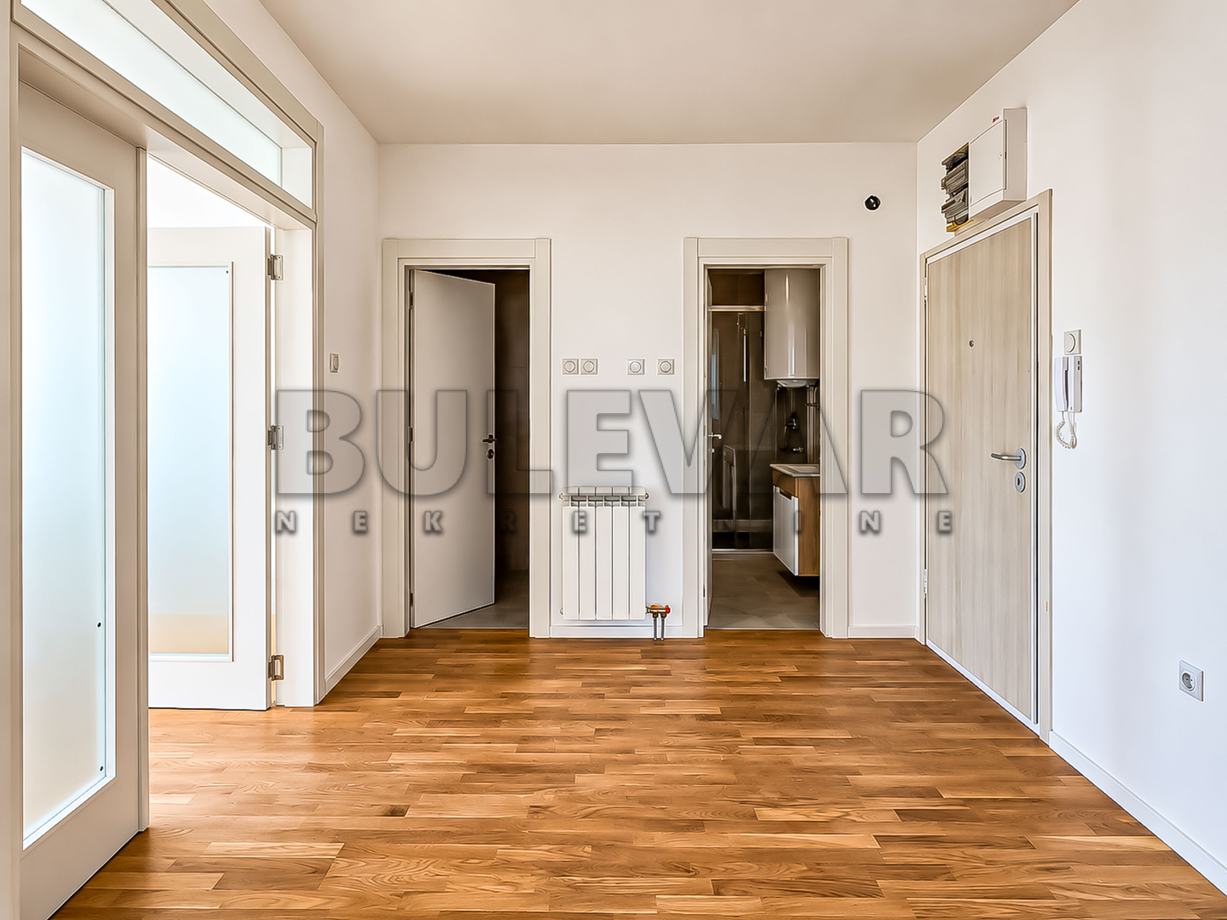 Trosoban stan Centar 89m², 7 sprat — slika 5