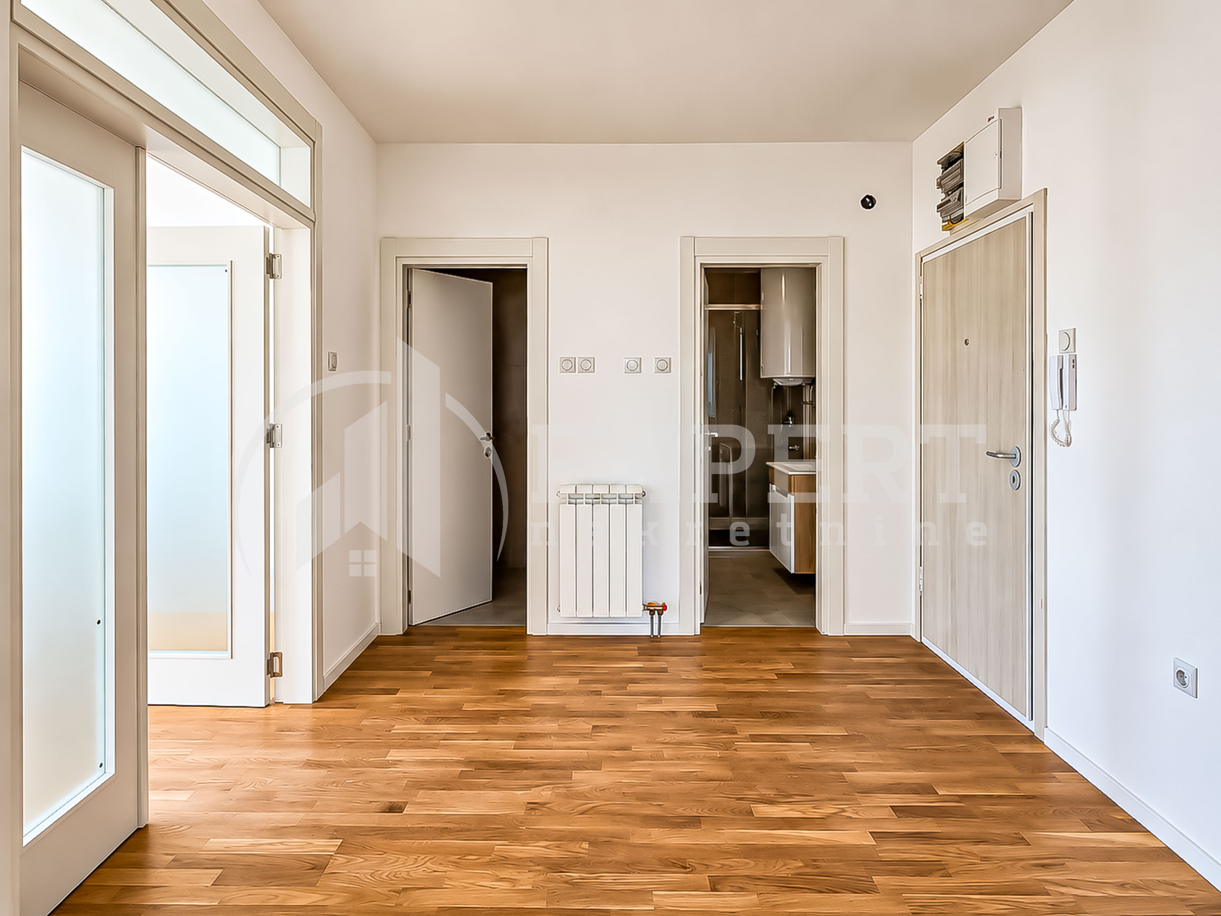 Trosoban stan Centar 89m², 7 sprat — slika 7
