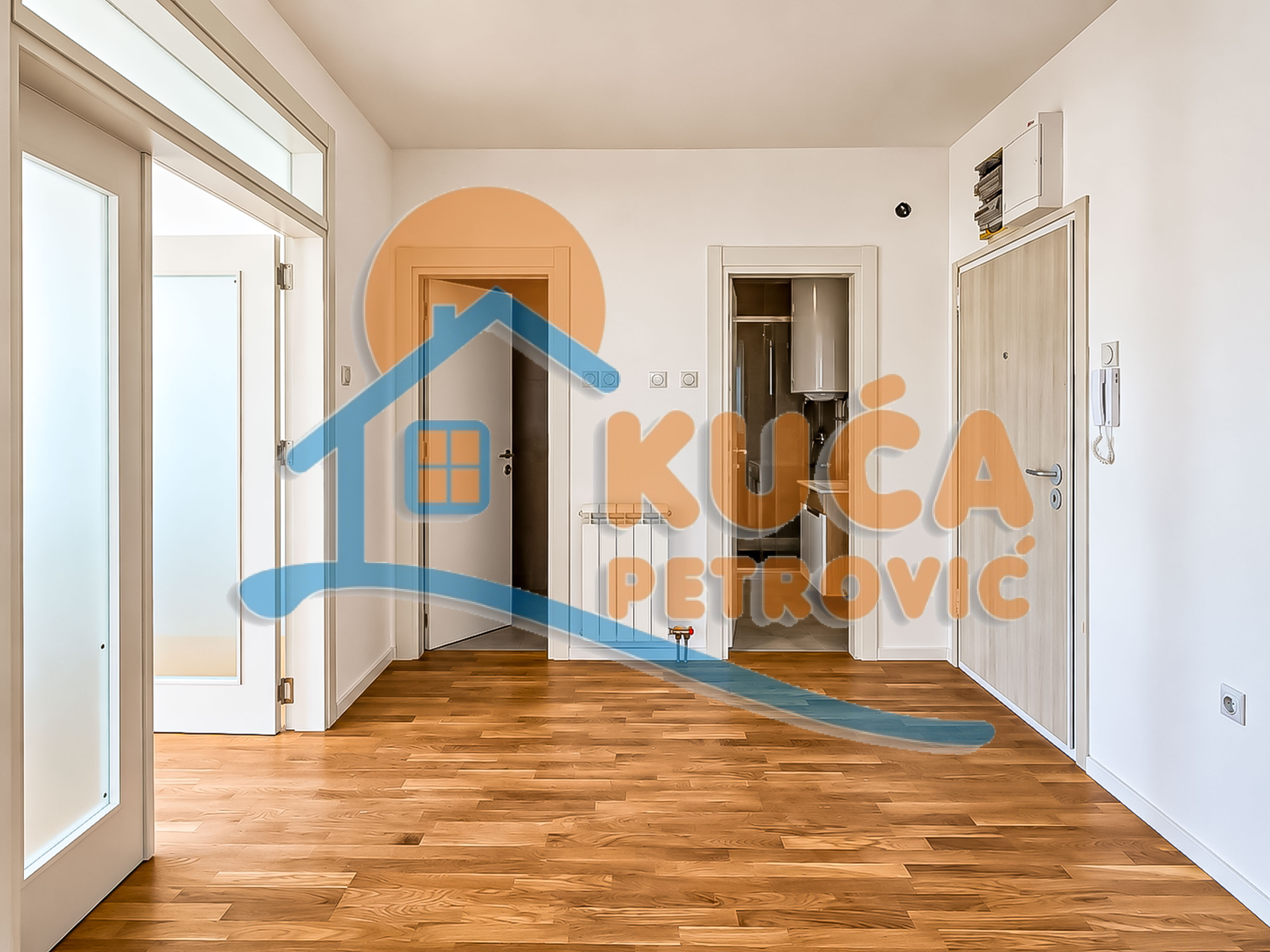 Trosoban stan Centar 89m², 7 sprat — slika 8