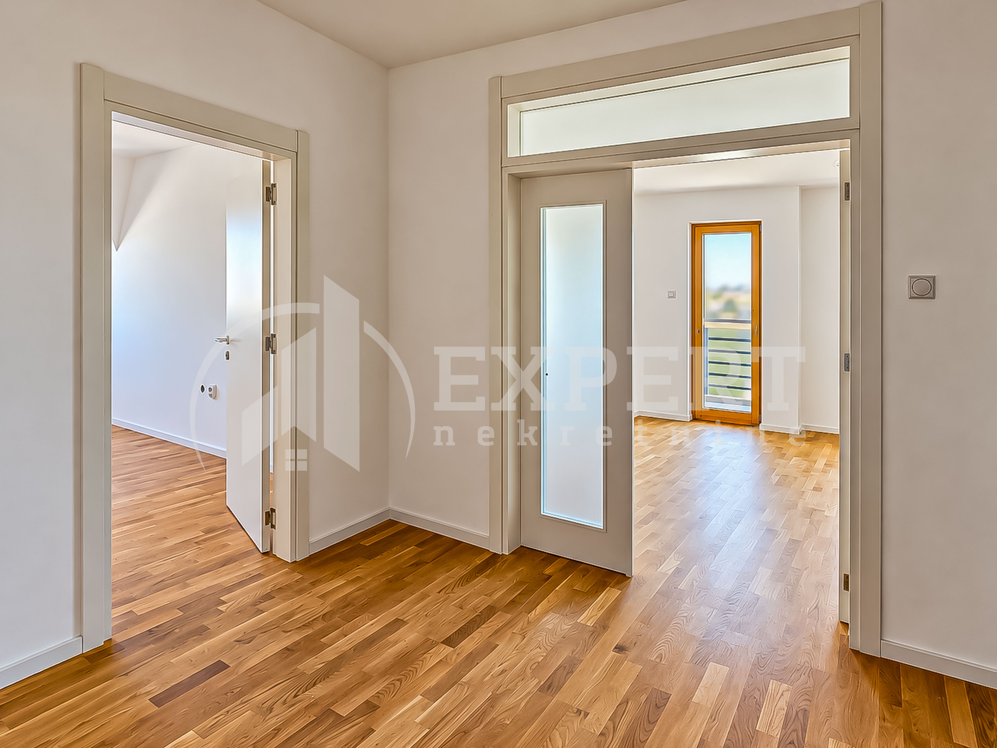 Trosoban stan Centar 89m², 7 sprat — slika 9