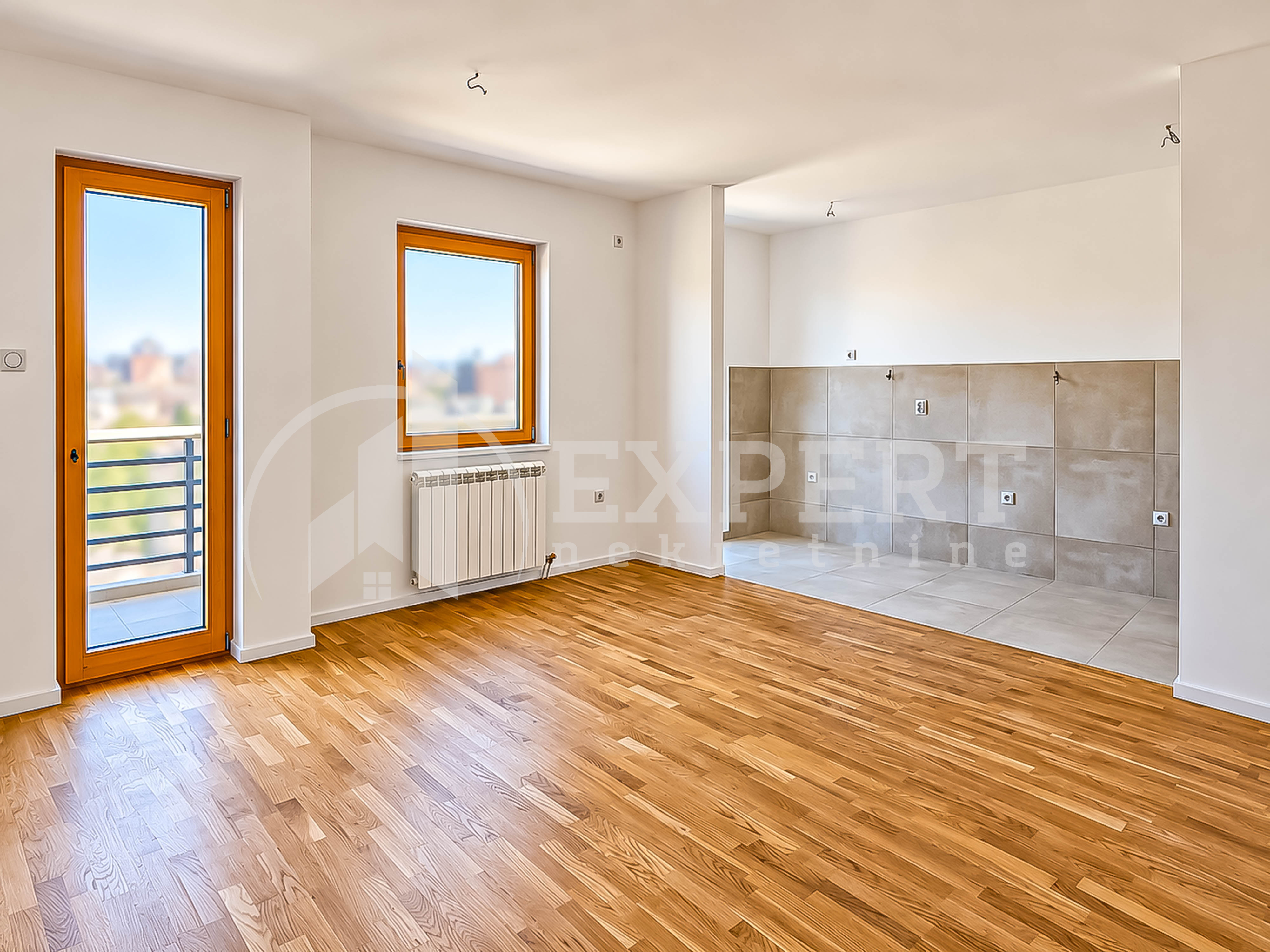 Trosoban stan Centar 89m², 7 sprat — slika 2