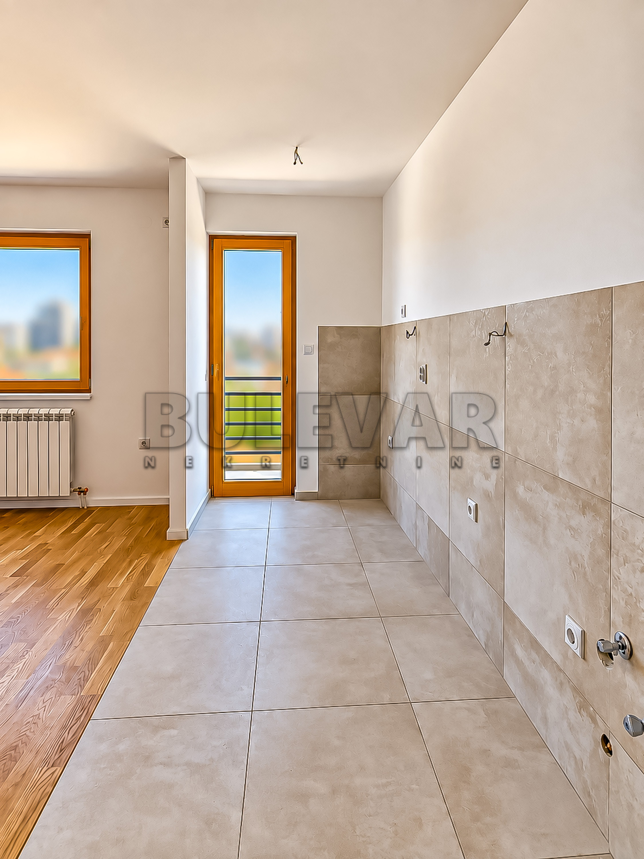 Trosoban stan Centar 89m², 7 sprat — slika 24
