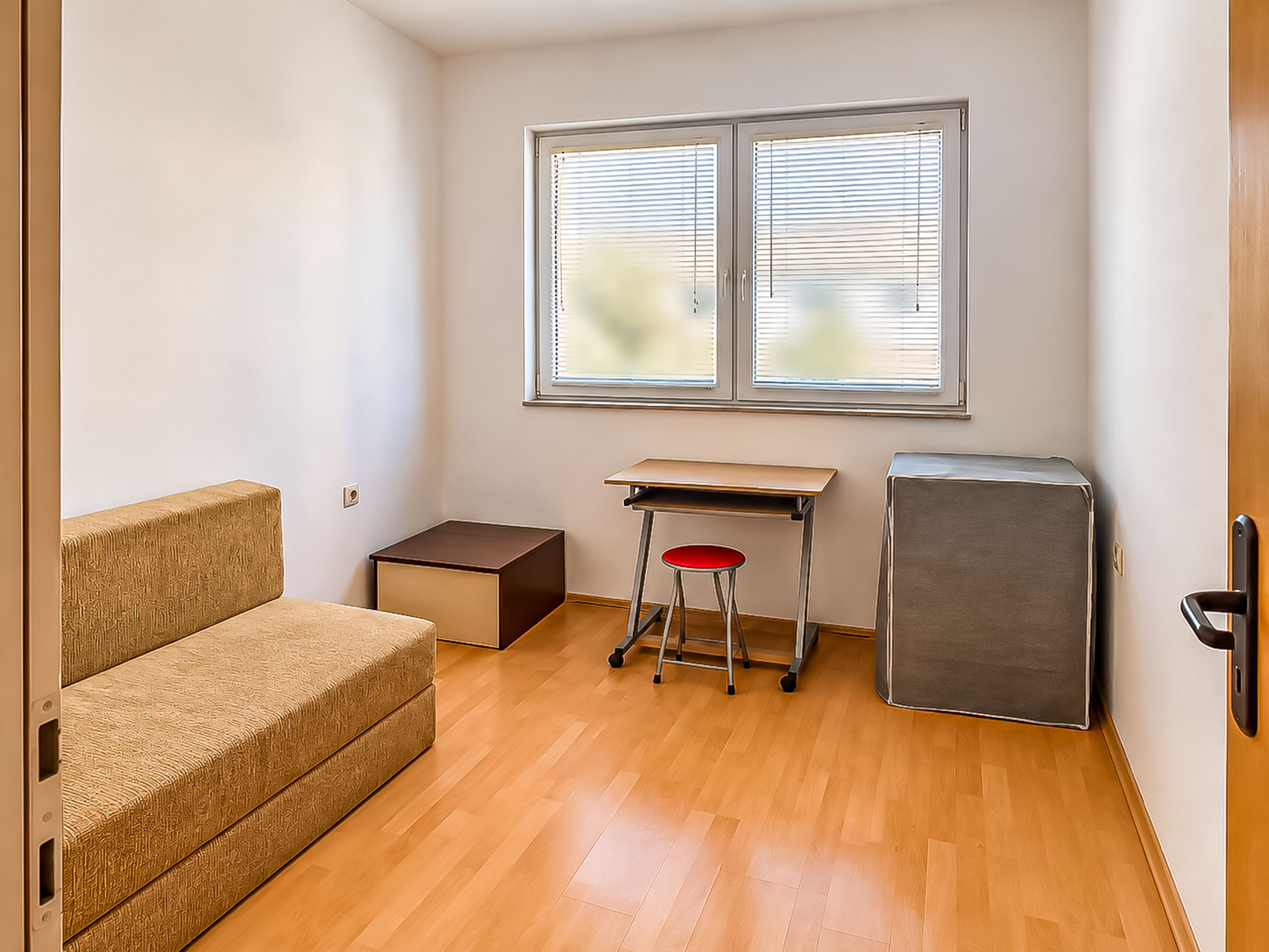 Jednoiposoban stan Gradska bolnica 40m², 2 sprat — slika 6
