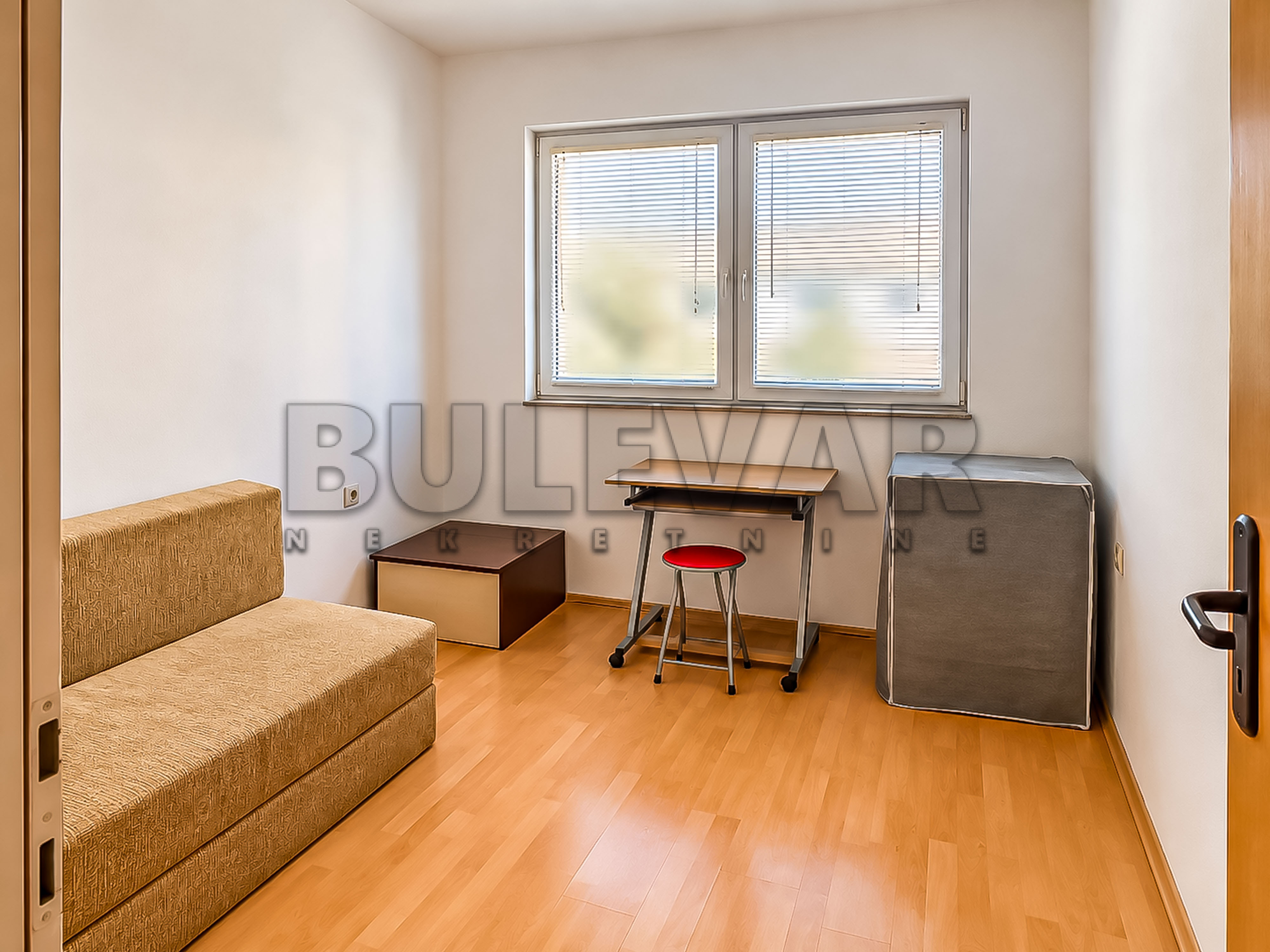 Jednoiposoban stan Gradska bolnica 40m², 2 sprat — slika 5