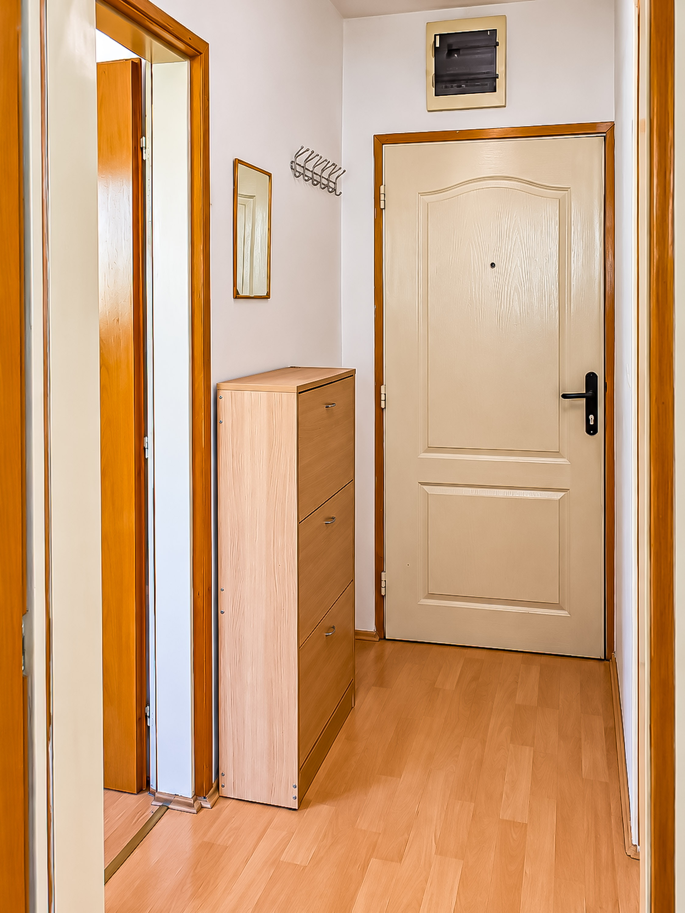 Jednoiposoban stan Gradska bolnica 40m², 2 sprat — slika 28