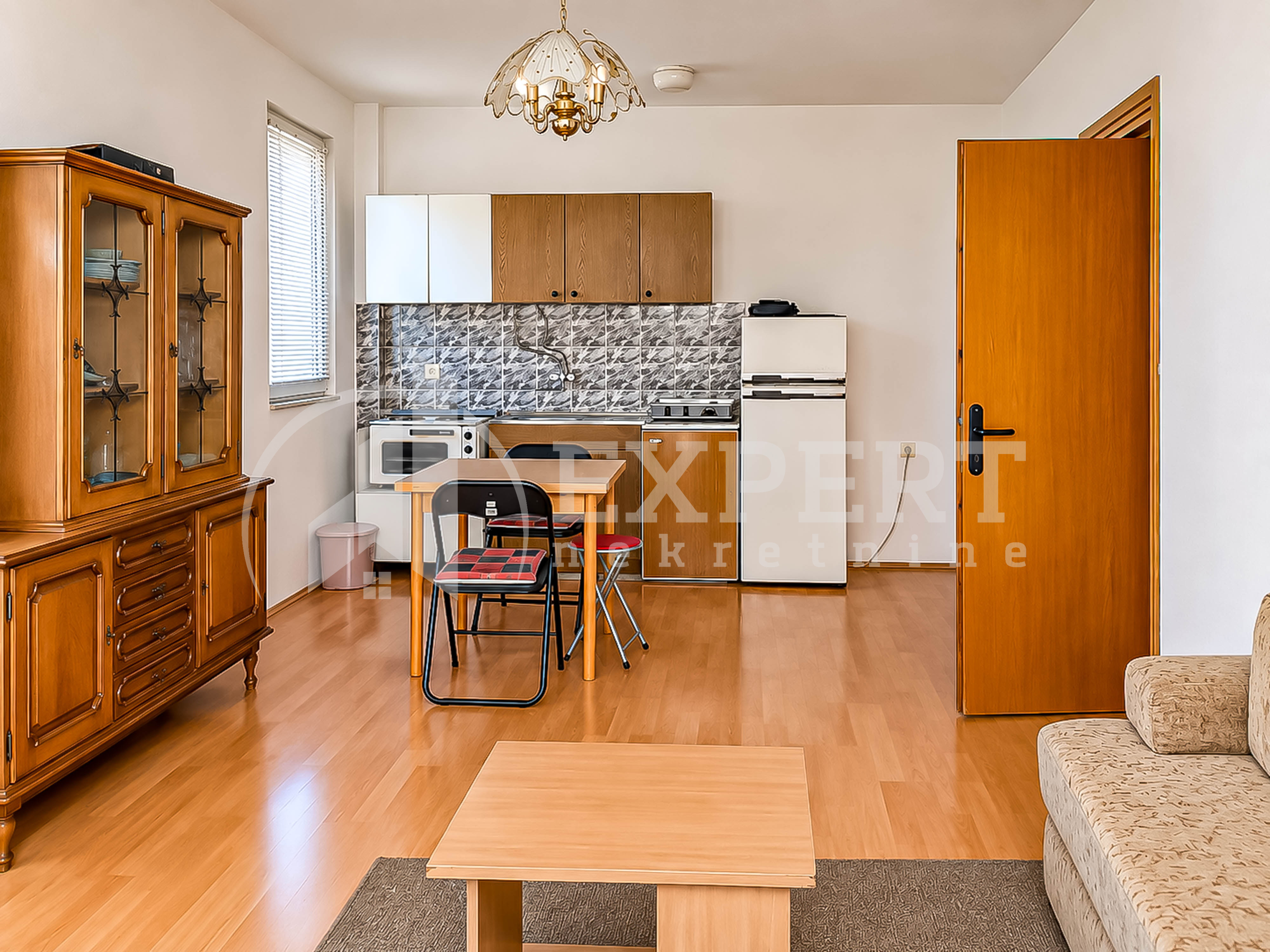 Jednoiposoban stan Gradska bolnica 40m², 2 sprat — slika 3