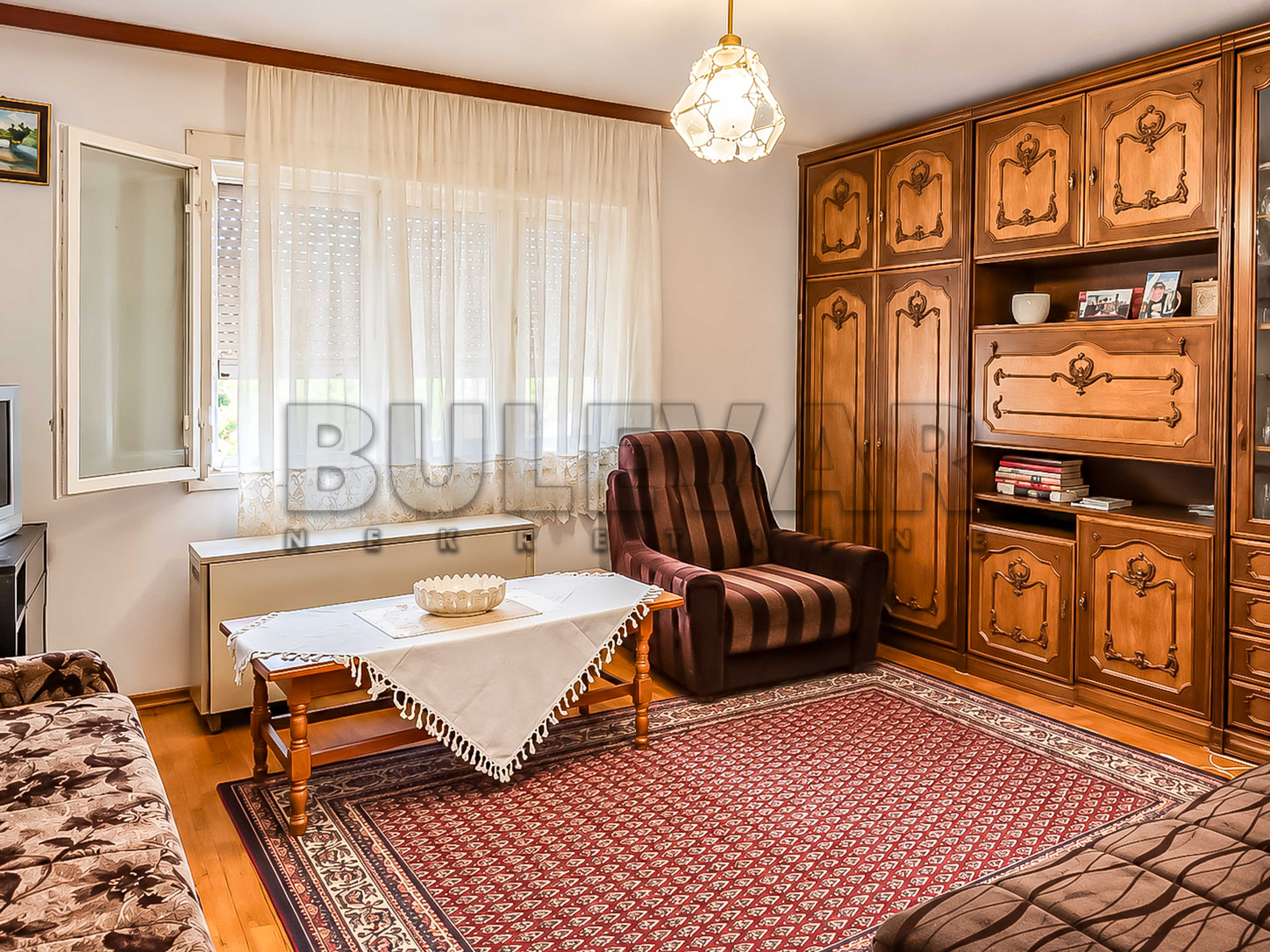 Trosoban stan Ratko Jović 129m², 1 sprat — slika 8