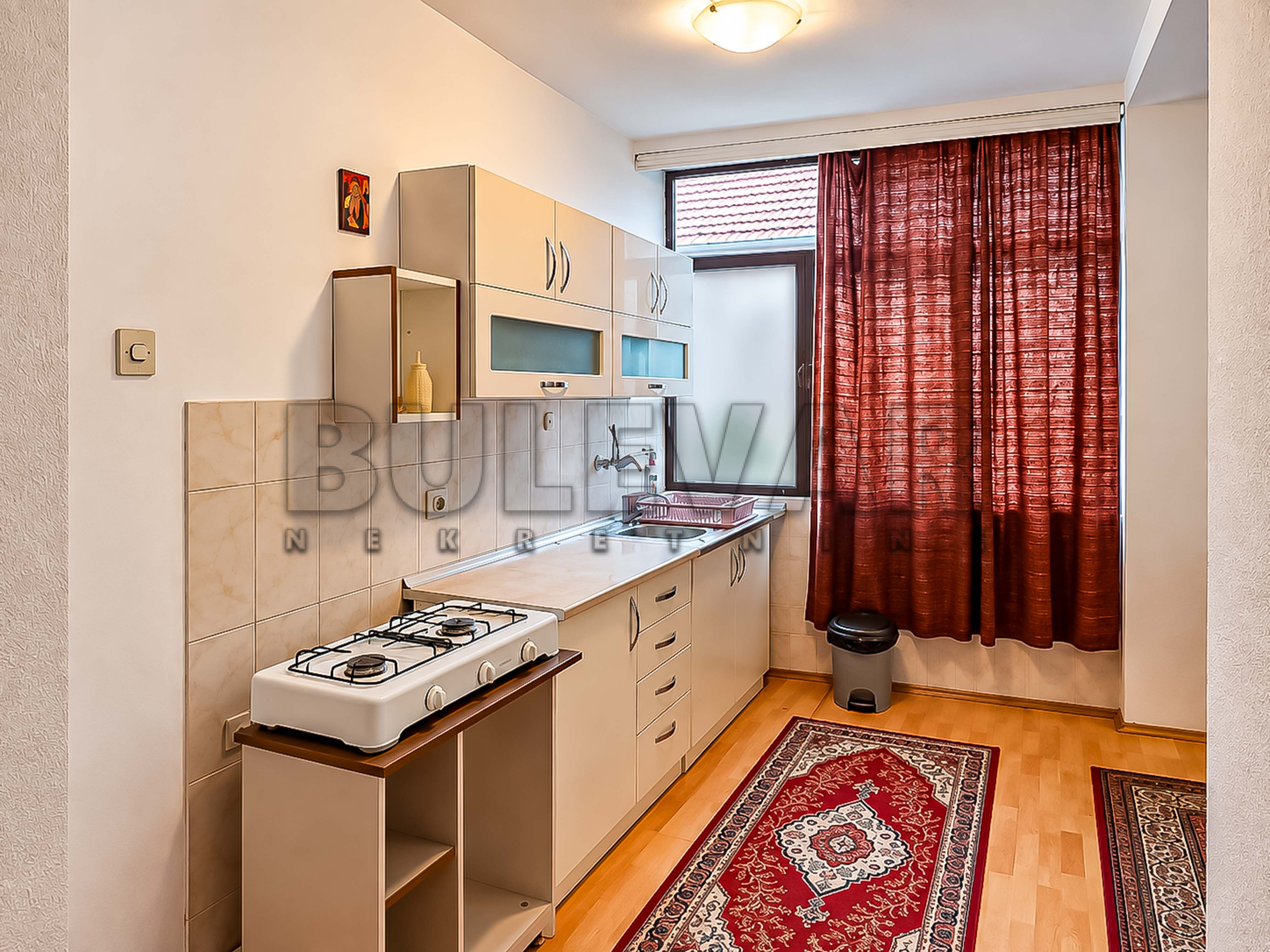Trosoban stan Ratko Jović 129m², 1 sprat — slika 25
