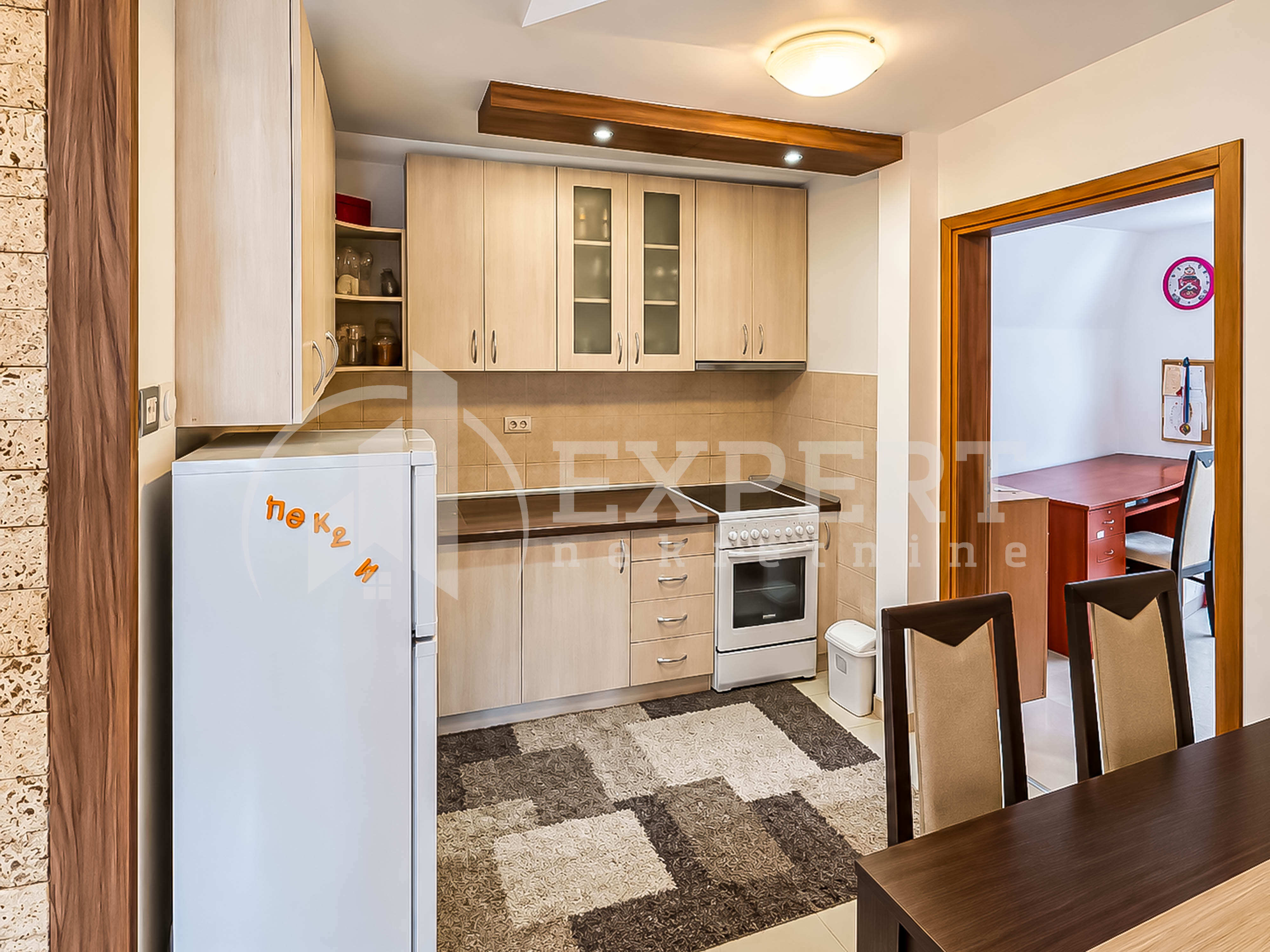 Trosoban stan Pantelej(Niš) 100m², 4 sprat — slika 19