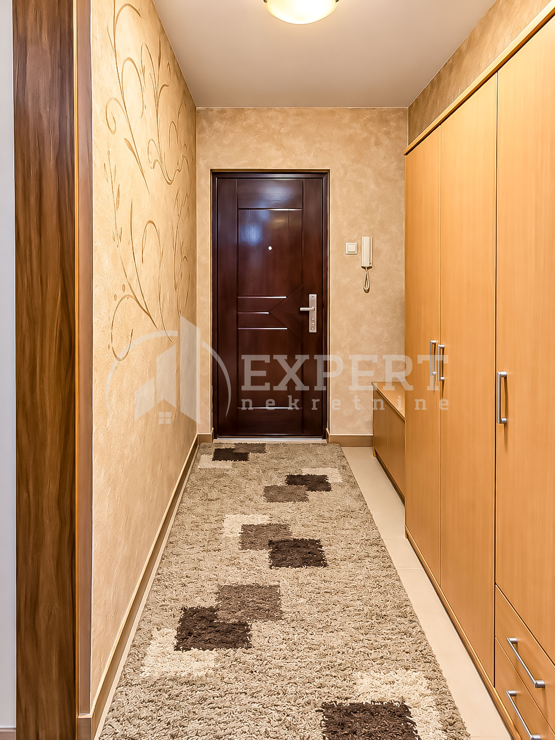 Trosoban stan Pantelej(Niš) 100m², 4 sprat — slika 39
