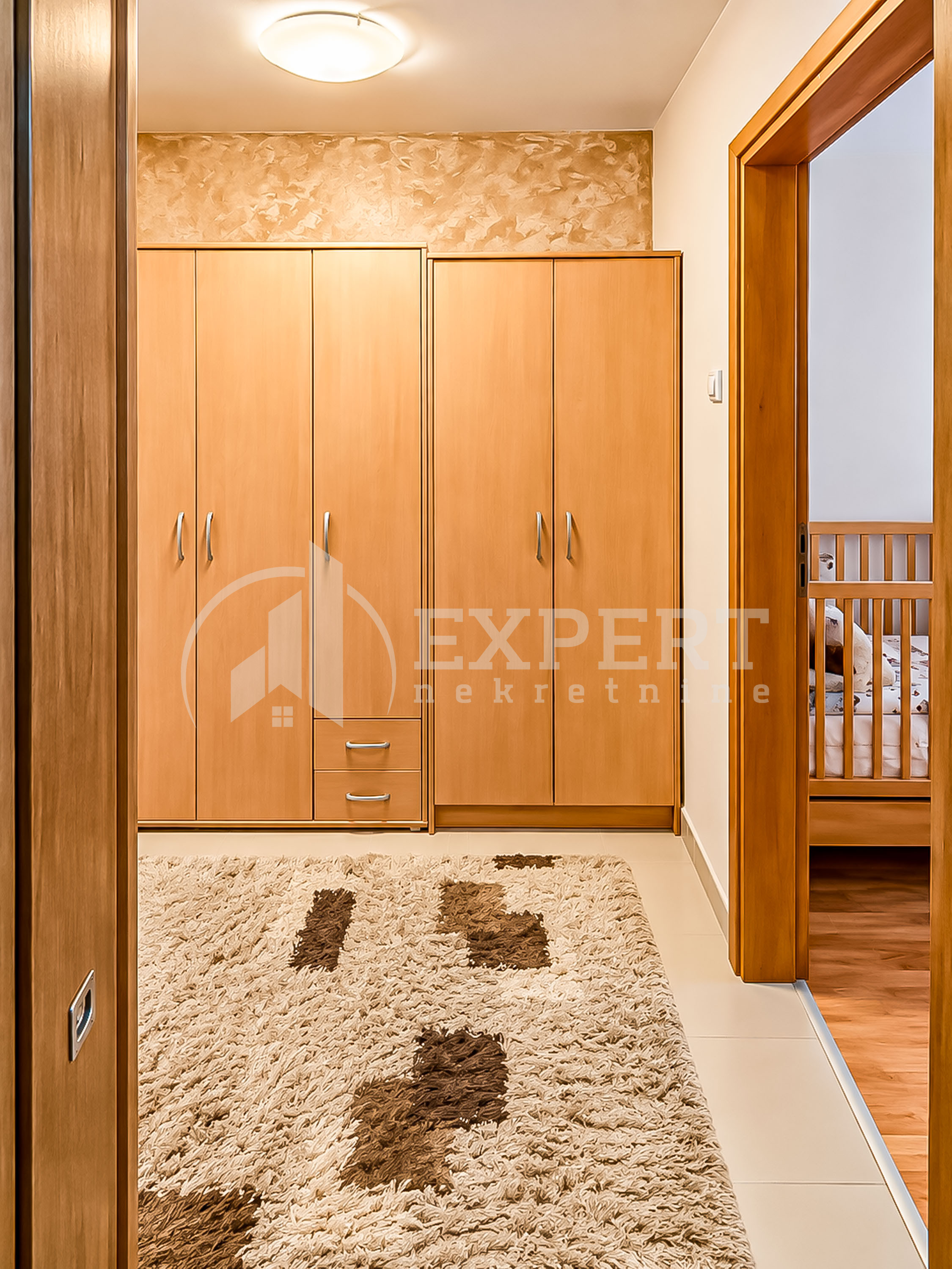 Trosoban stan Pantelej(Niš) 100m², 4 sprat — slika 47