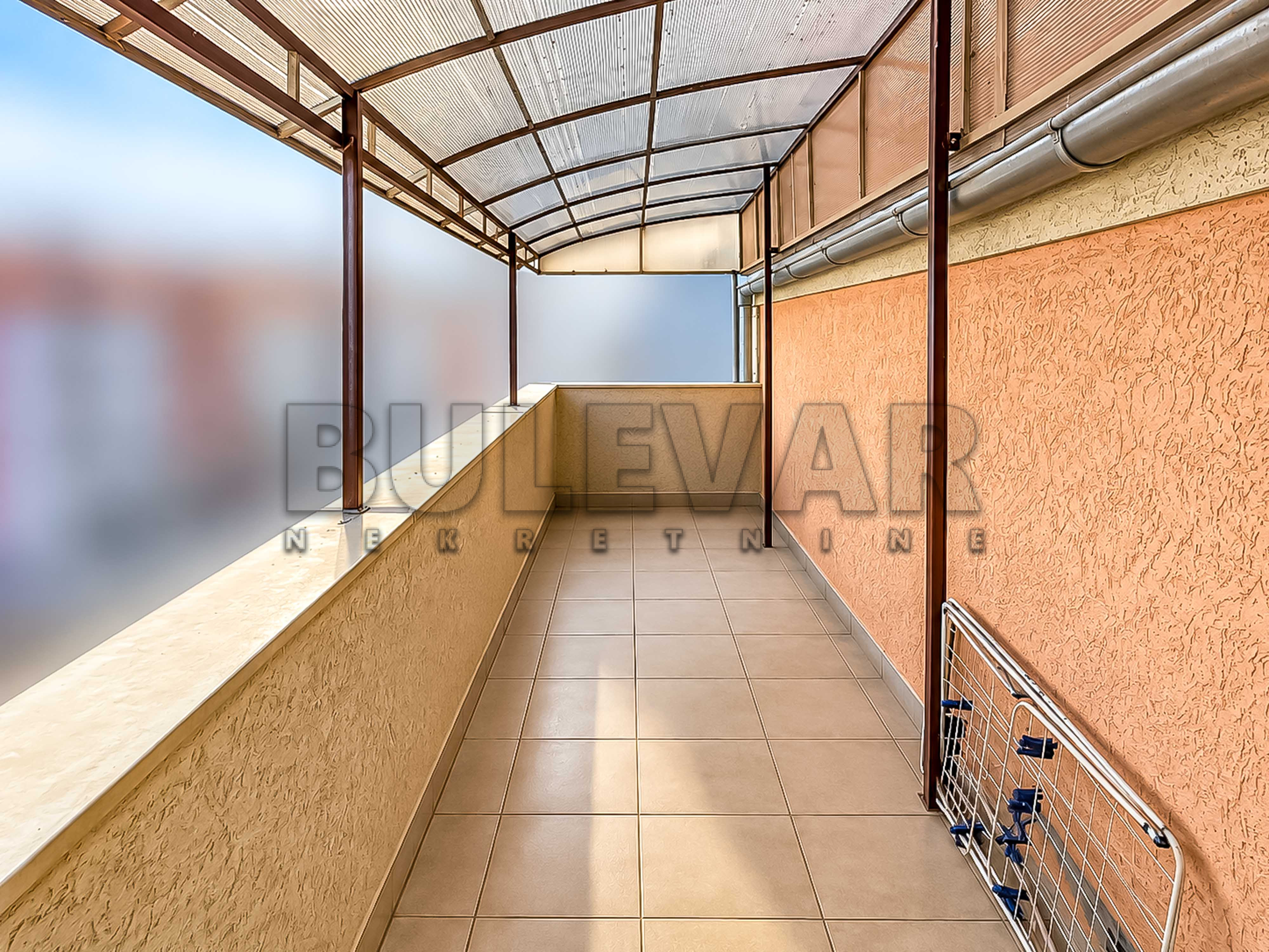 Trosoban stan Pantelej(Niš) 100m², 4 sprat — slika 55