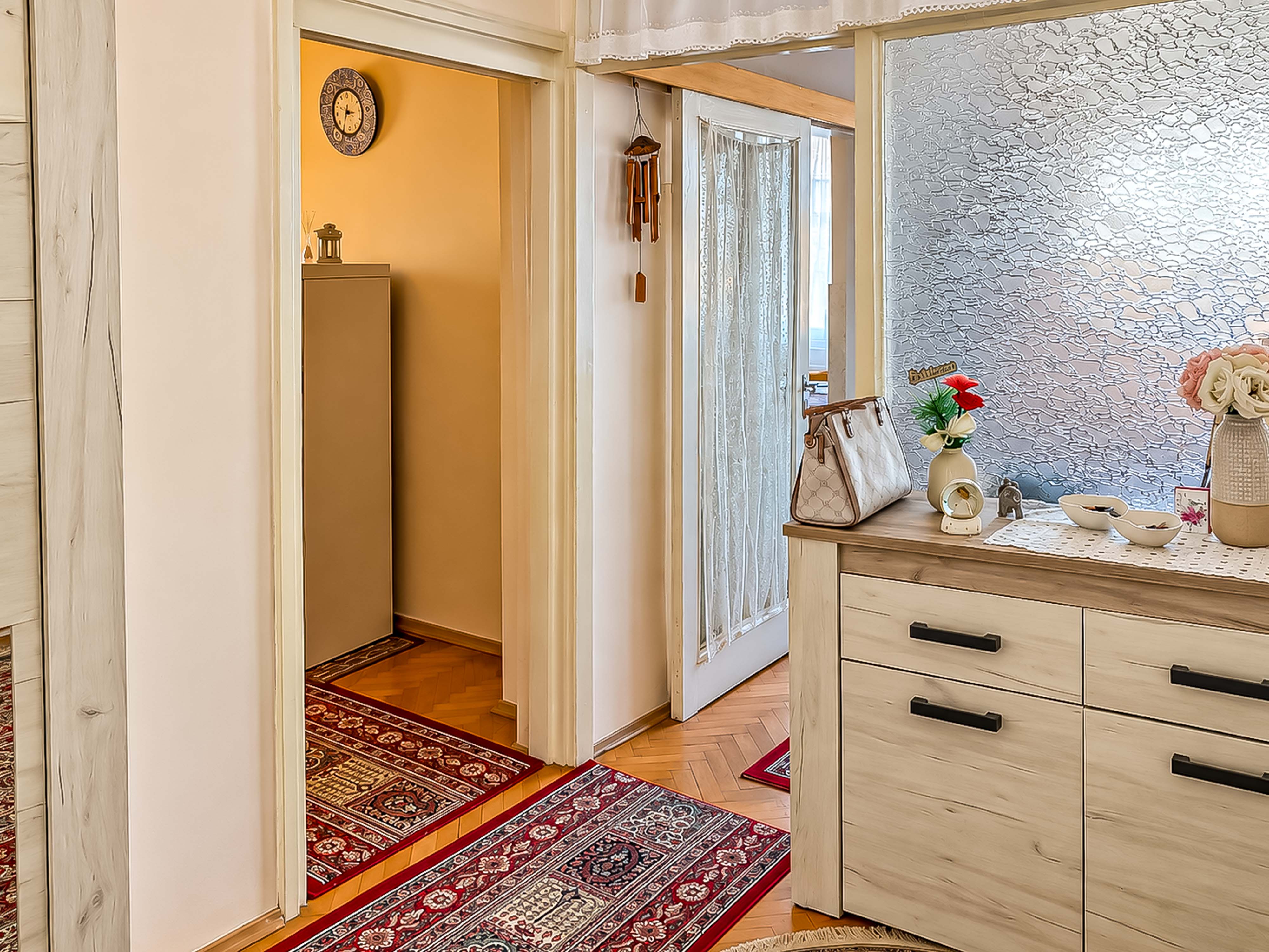 Troiposoban stan Bulevar Nemanjića 72m², 6 sprat — slika 40